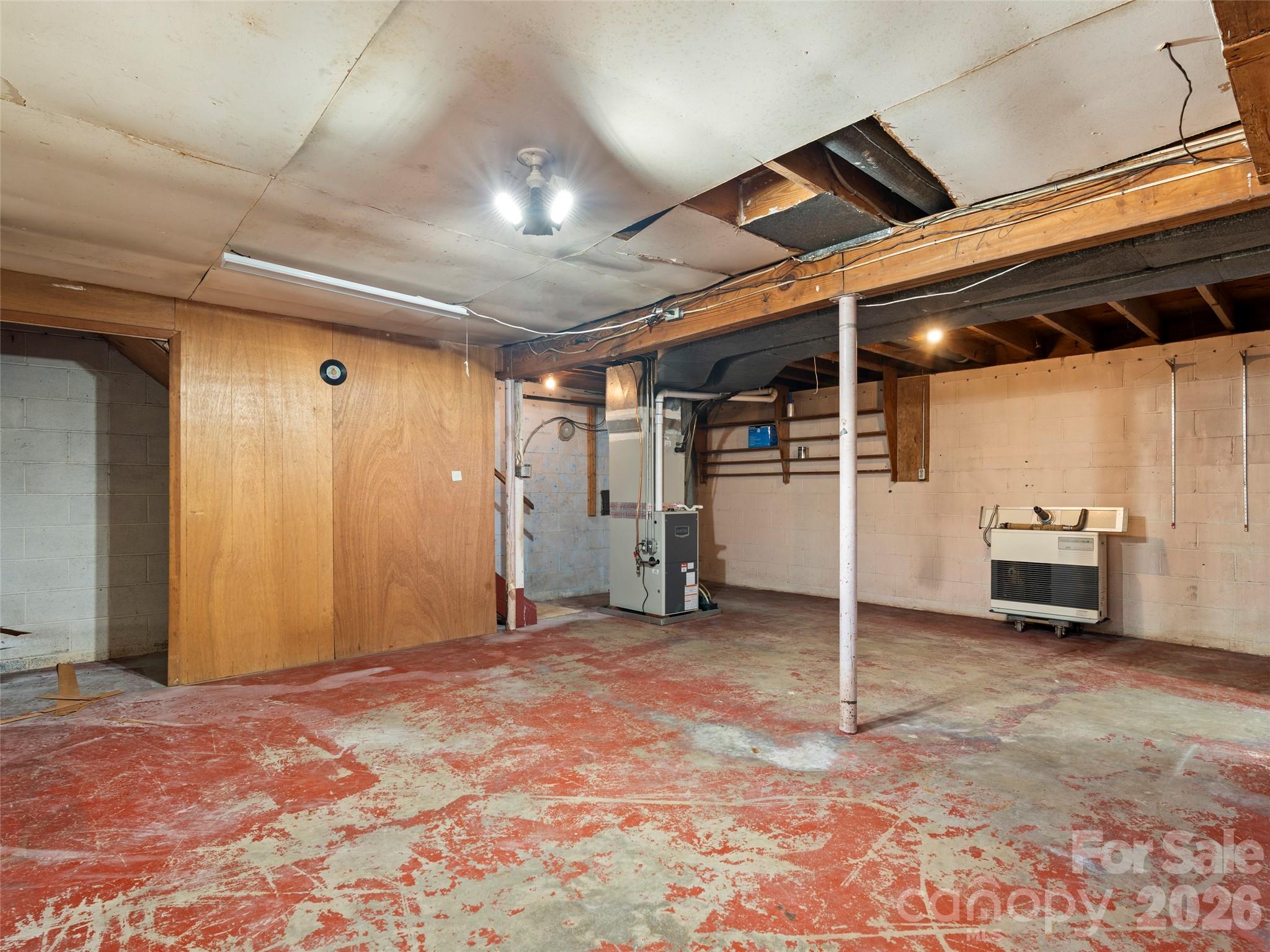 76 Maple Springs Road — Asheville