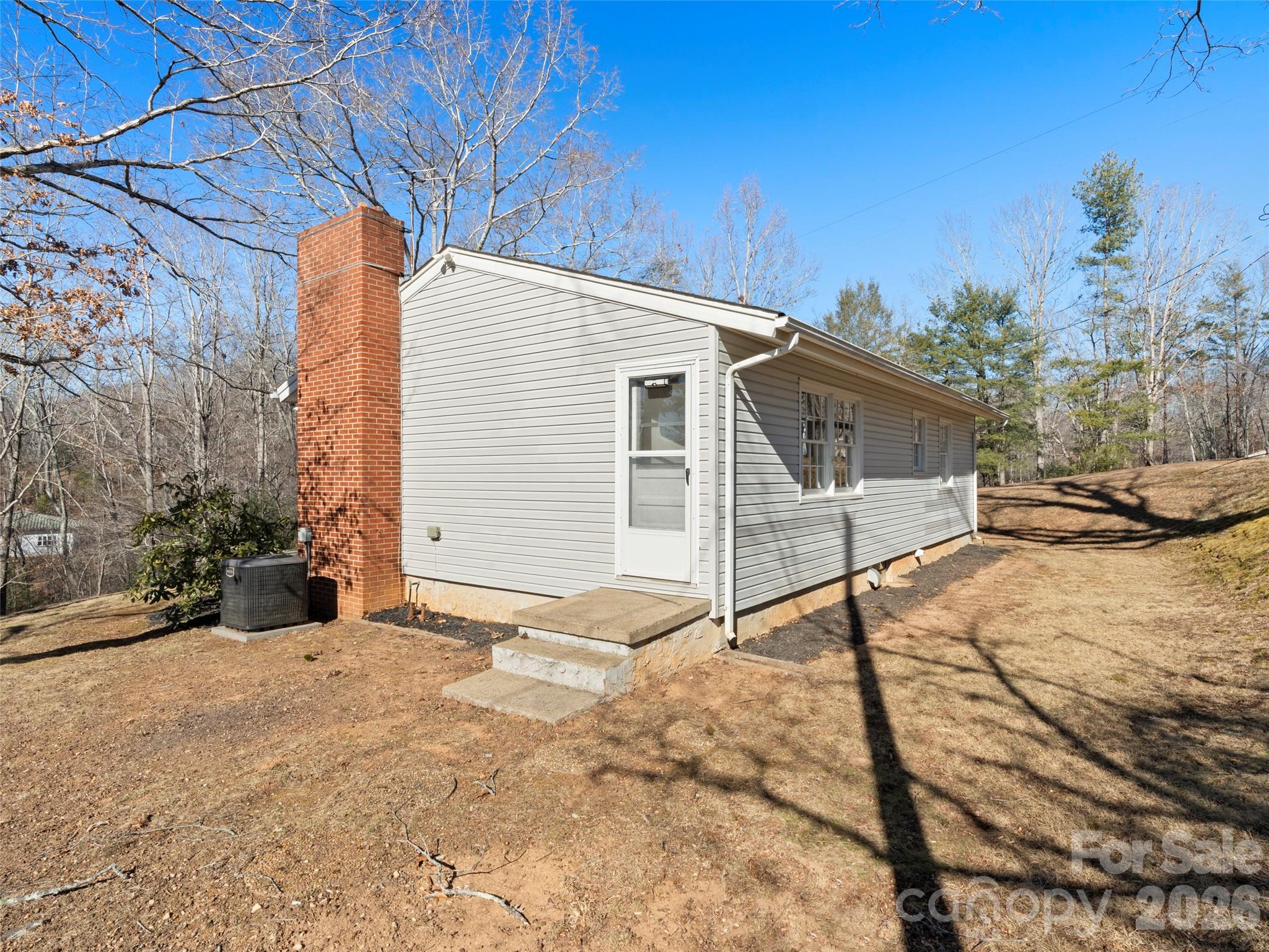 76 Maple Springs Road — Asheville
