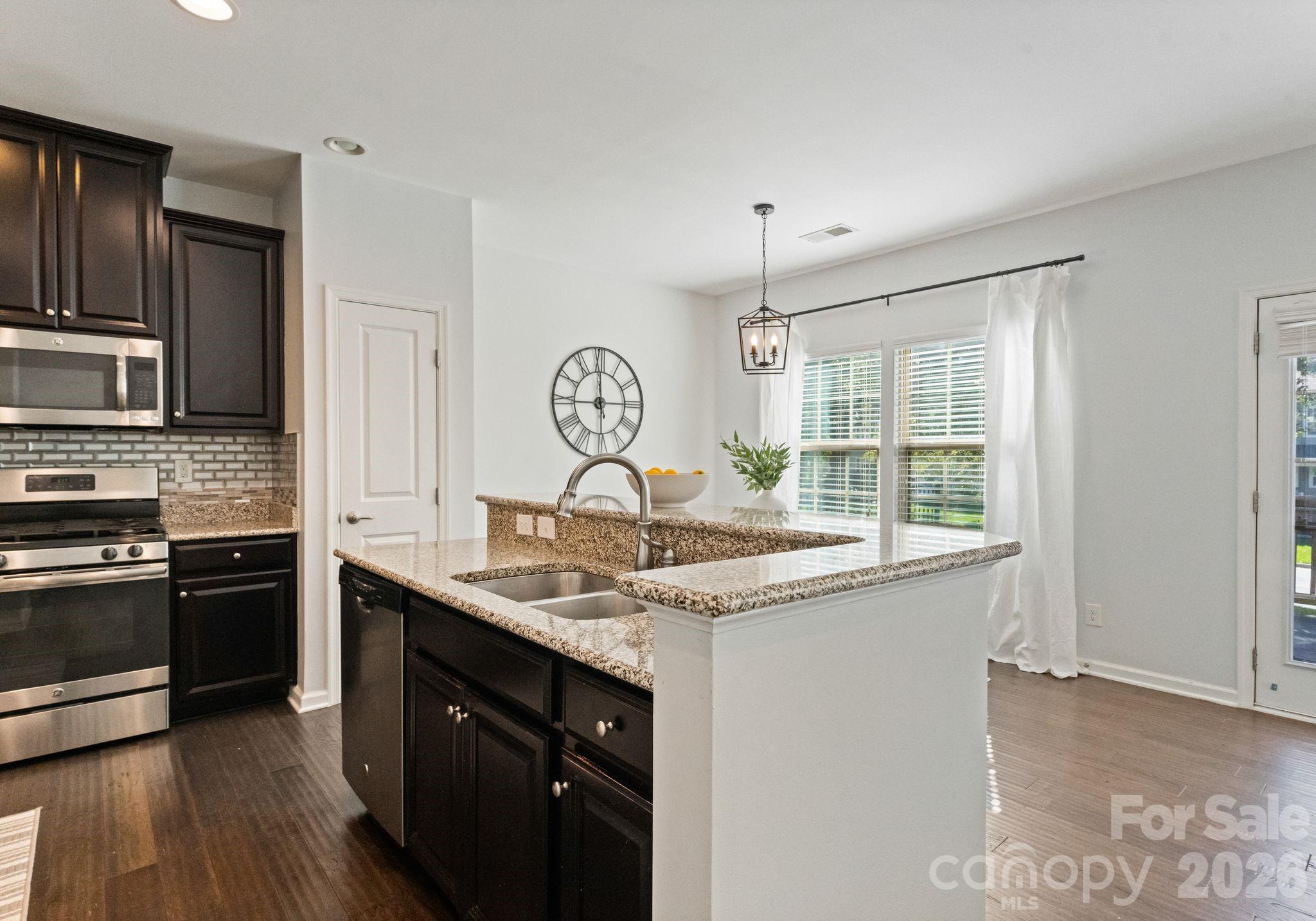 3443 Hornets Nest Way — Charlotte