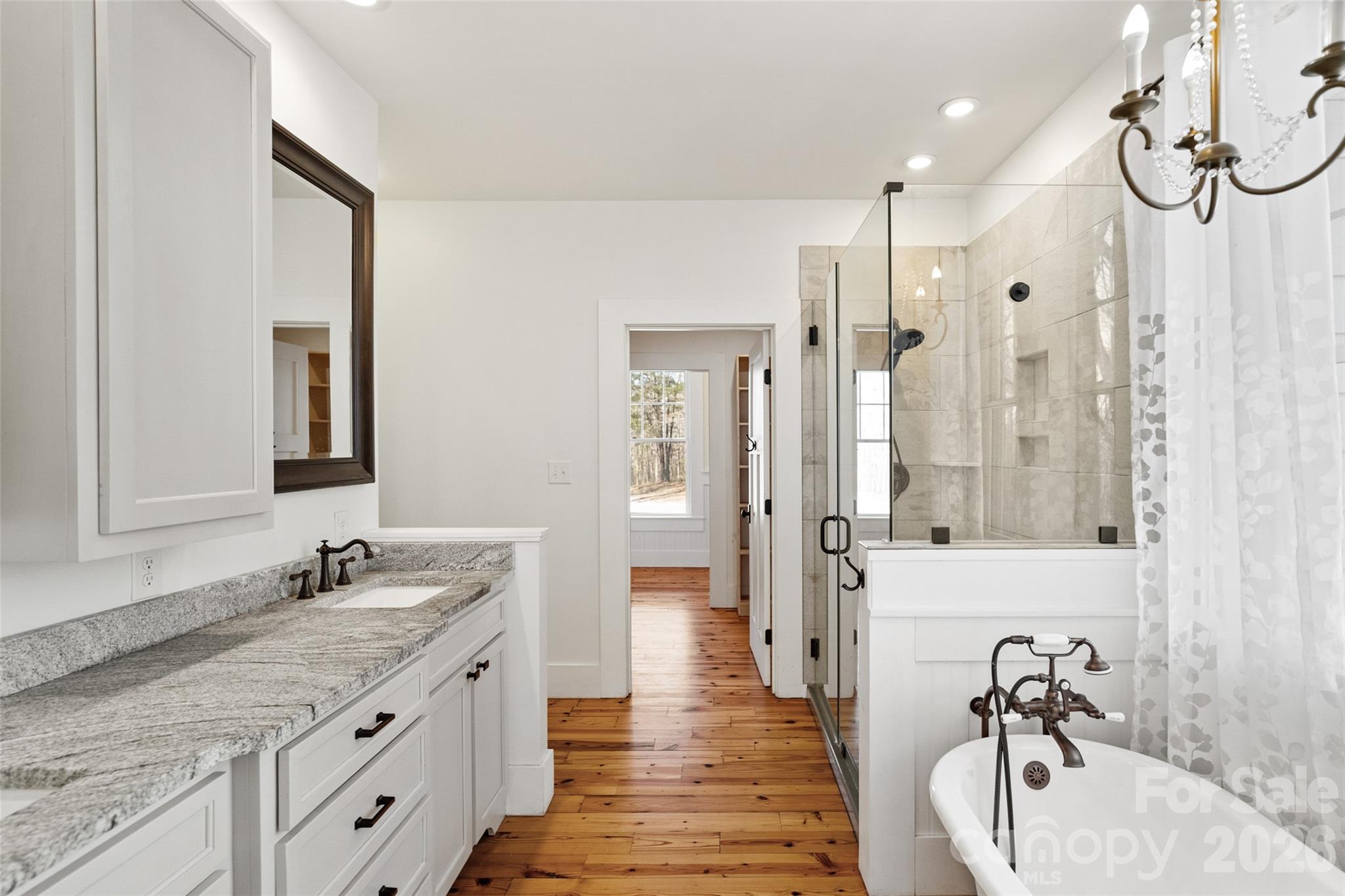 2370 Killian Road — Edgemoor