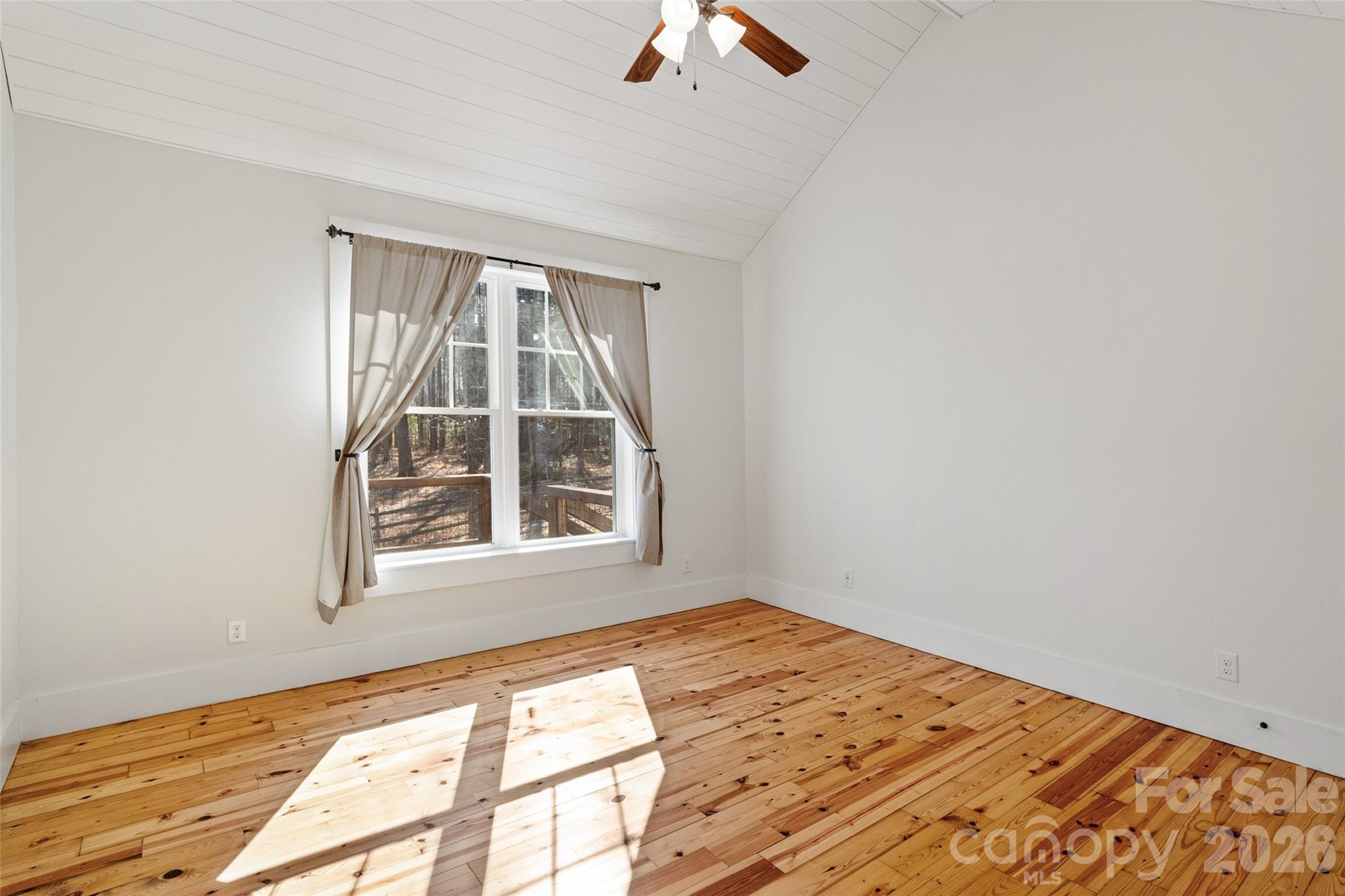 2370 Killian Road — Edgemoor