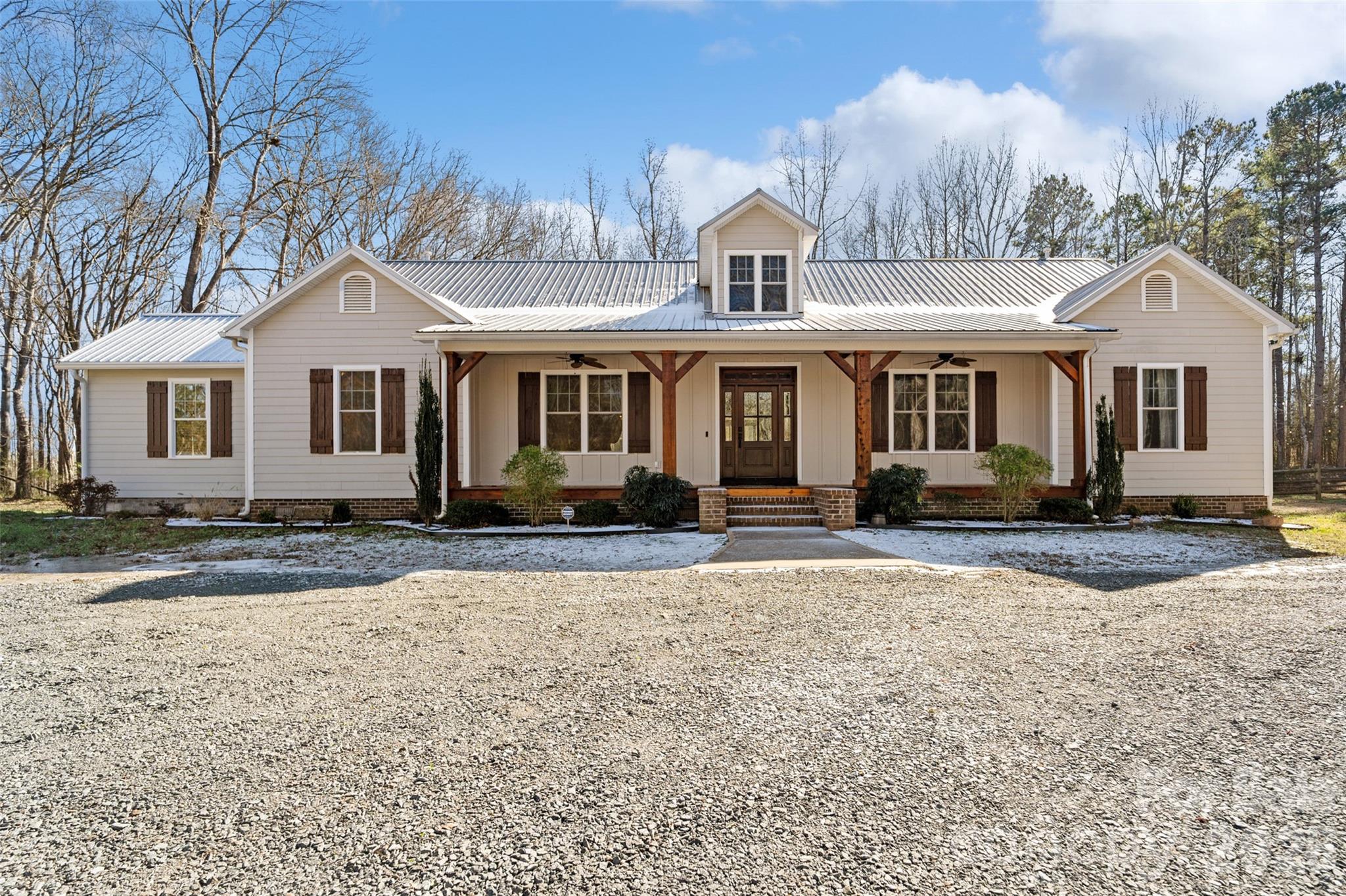 2370 Killian Road — Edgemoor