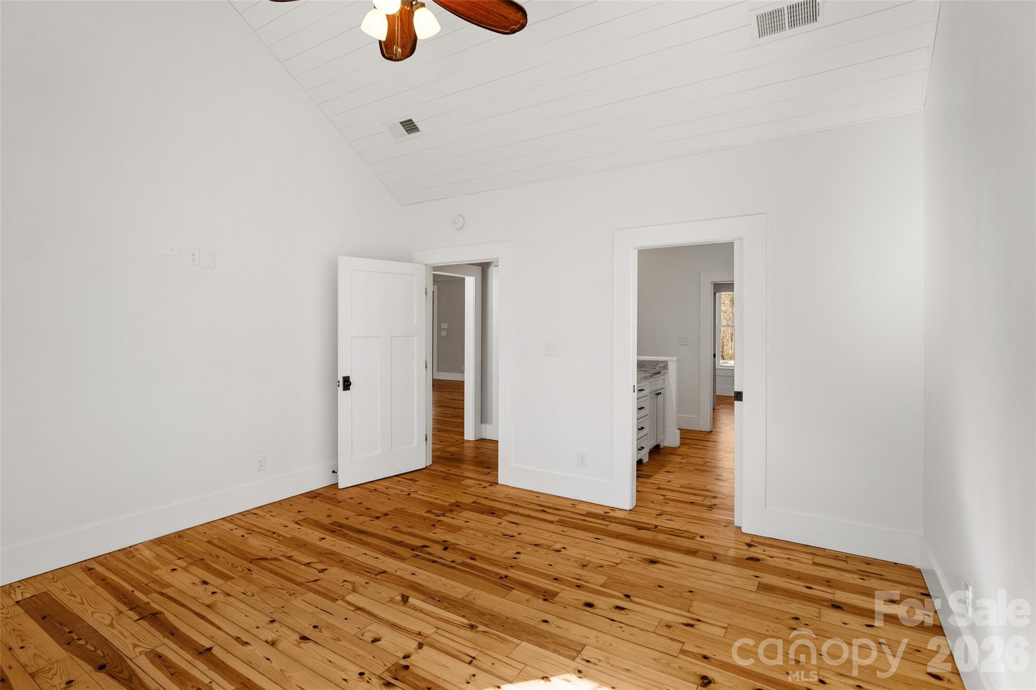 2370 Killian Road — Edgemoor