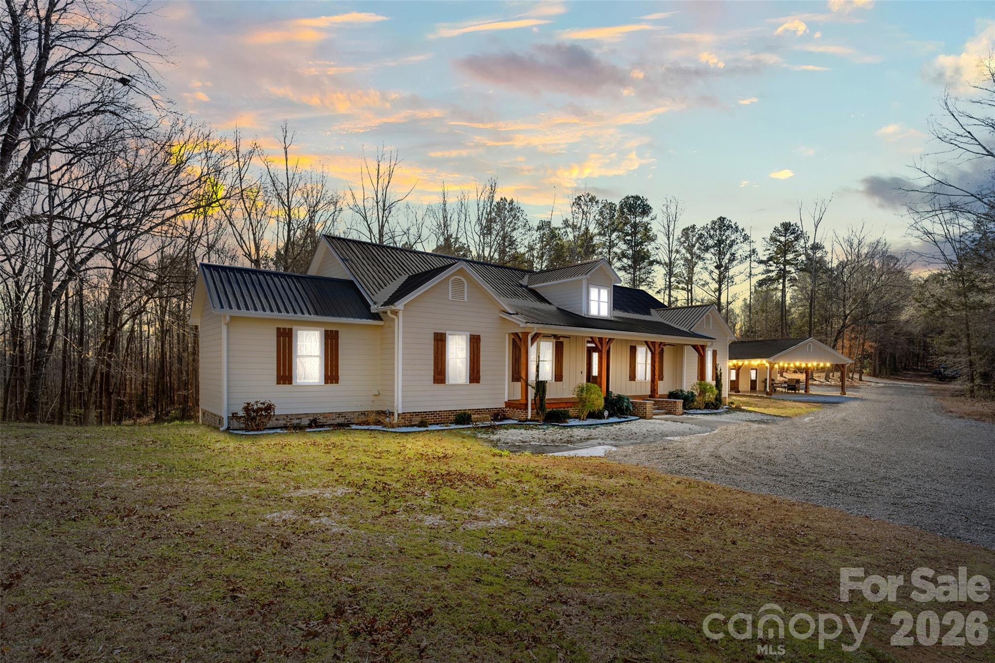 2370 Killian Road — Edgemoor