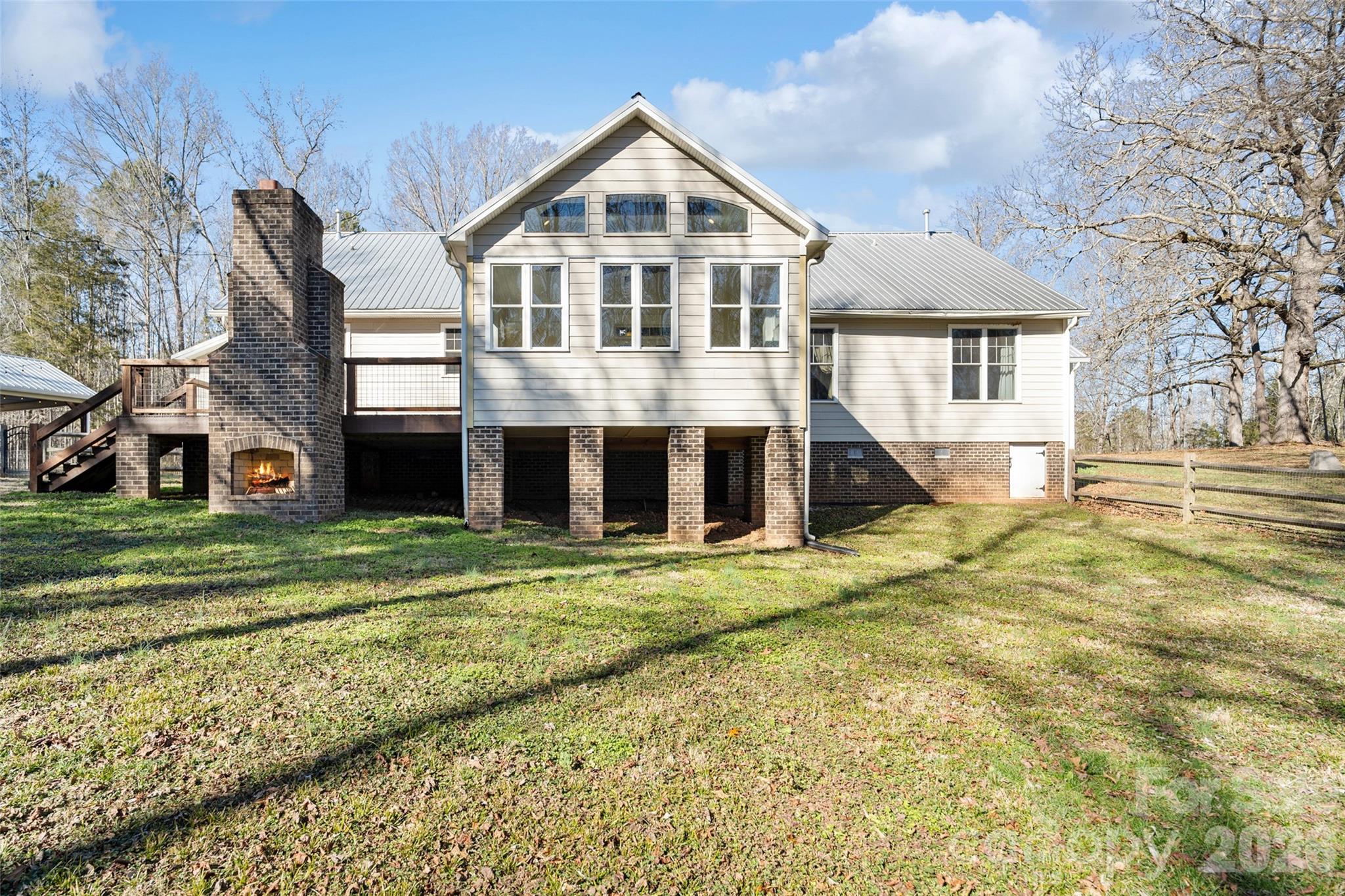 2370 Killian Road — Edgemoor