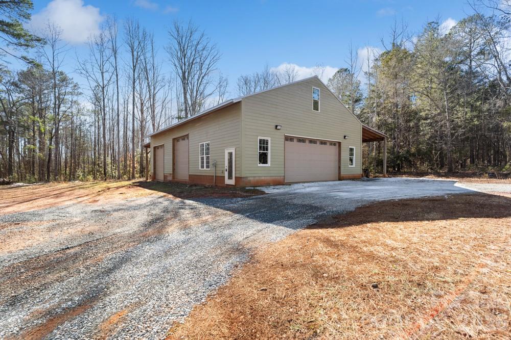 2370 Killian Road — Edgemoor