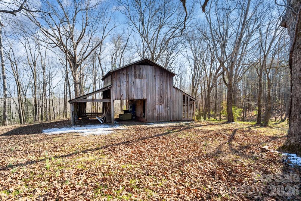 2370 Killian Road — Edgemoor