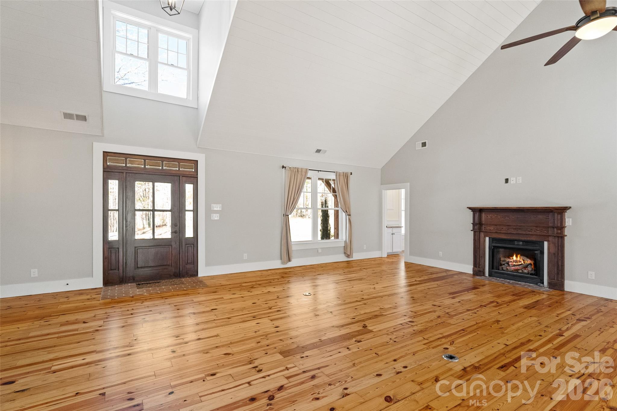 2370 Killian Road — Edgemoor