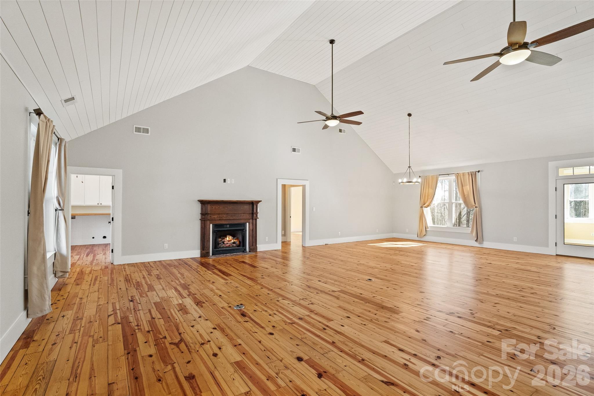 2370 Killian Road — Edgemoor