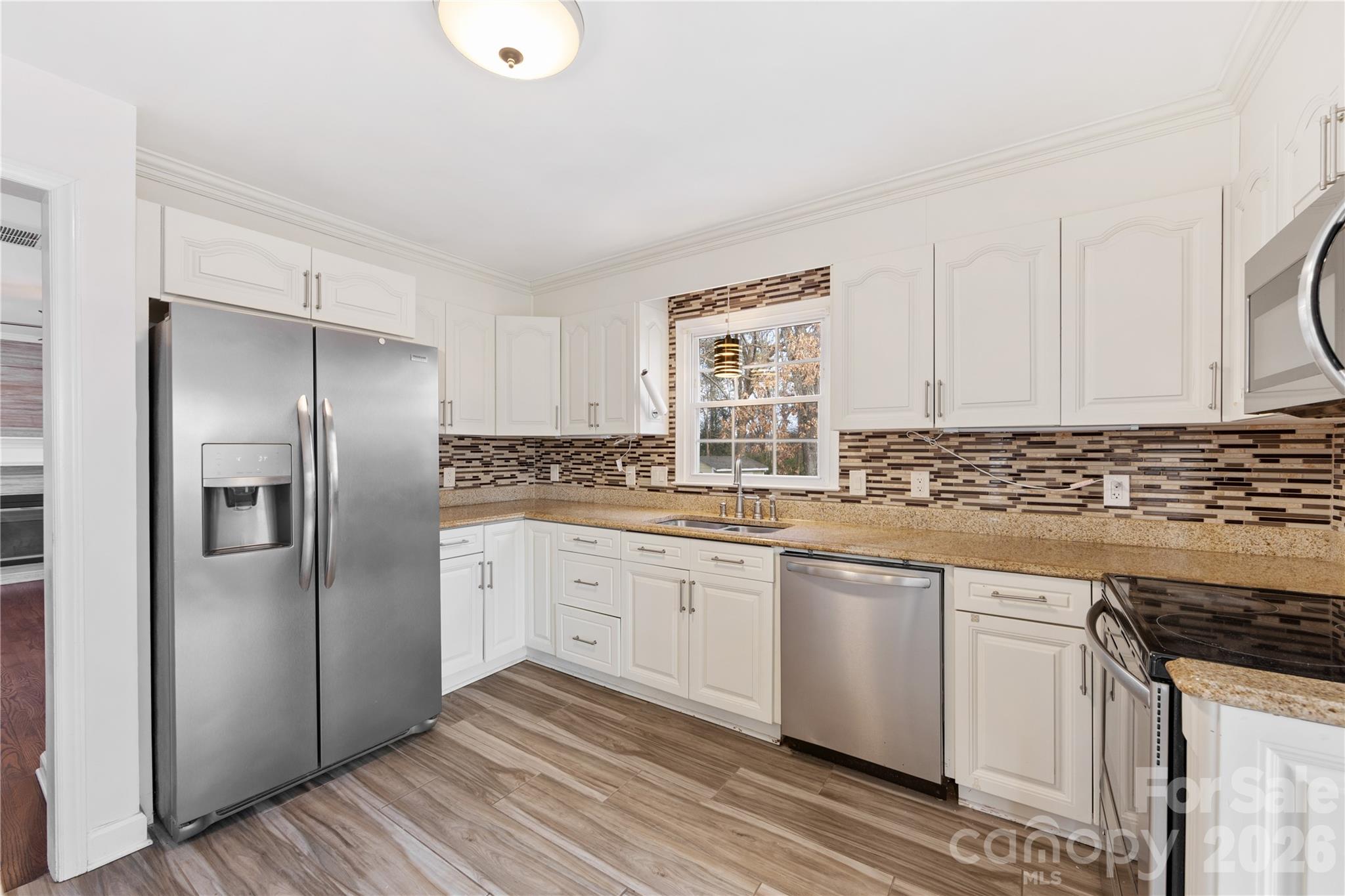 2240 Lawton Bluff Road — Charlotte