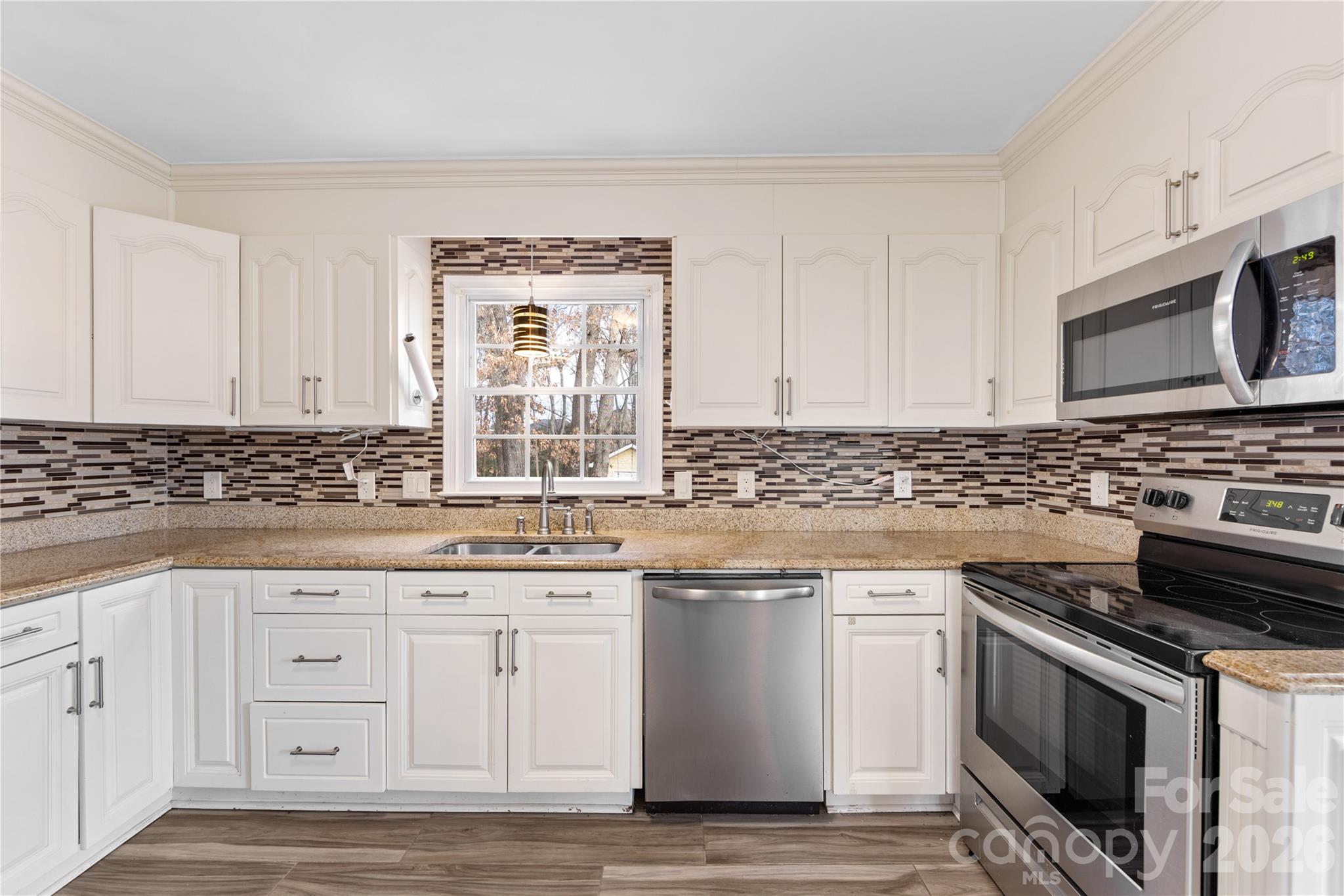 2240 Lawton Bluff Road — Charlotte