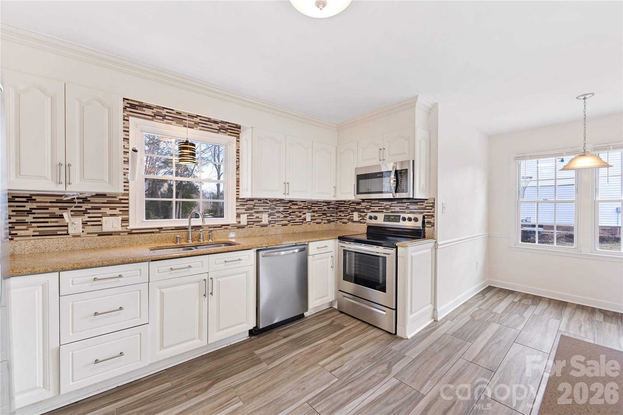 2240 Lawton Bluff Road — Charlotte