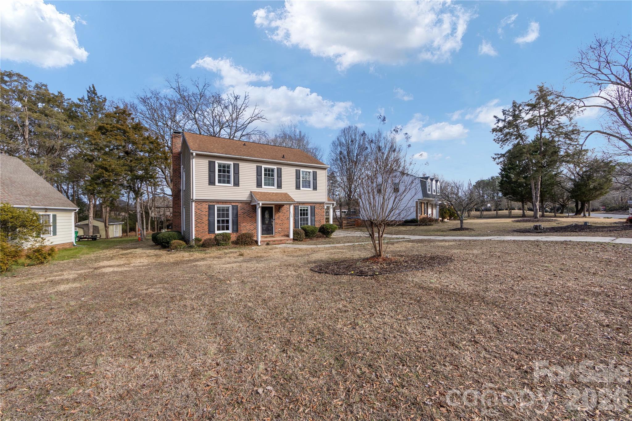 2240 Lawton Bluff Road — Charlotte