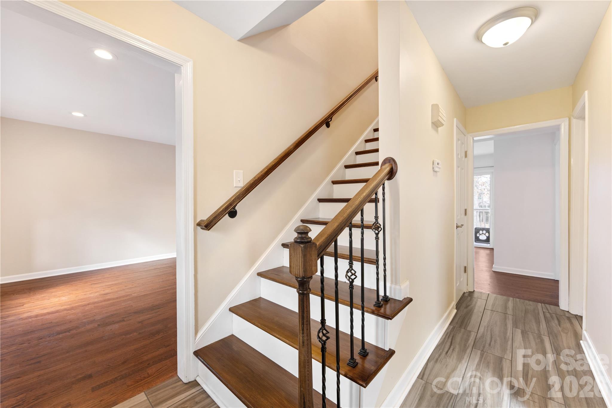 2240 Lawton Bluff Road — Charlotte