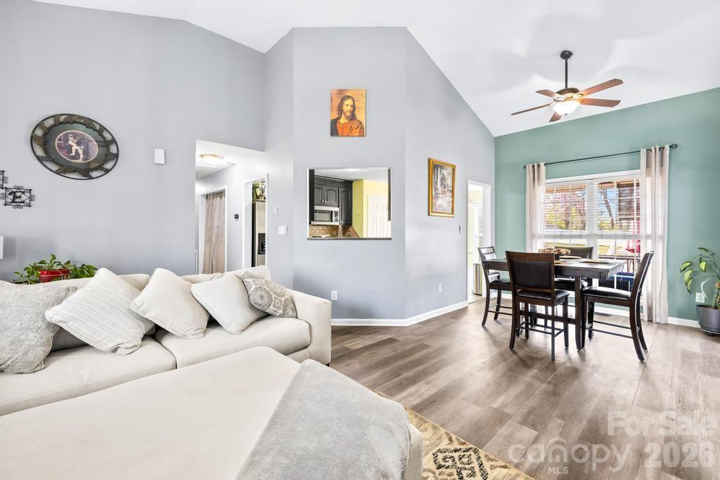 105 Laura Court — Cherryville