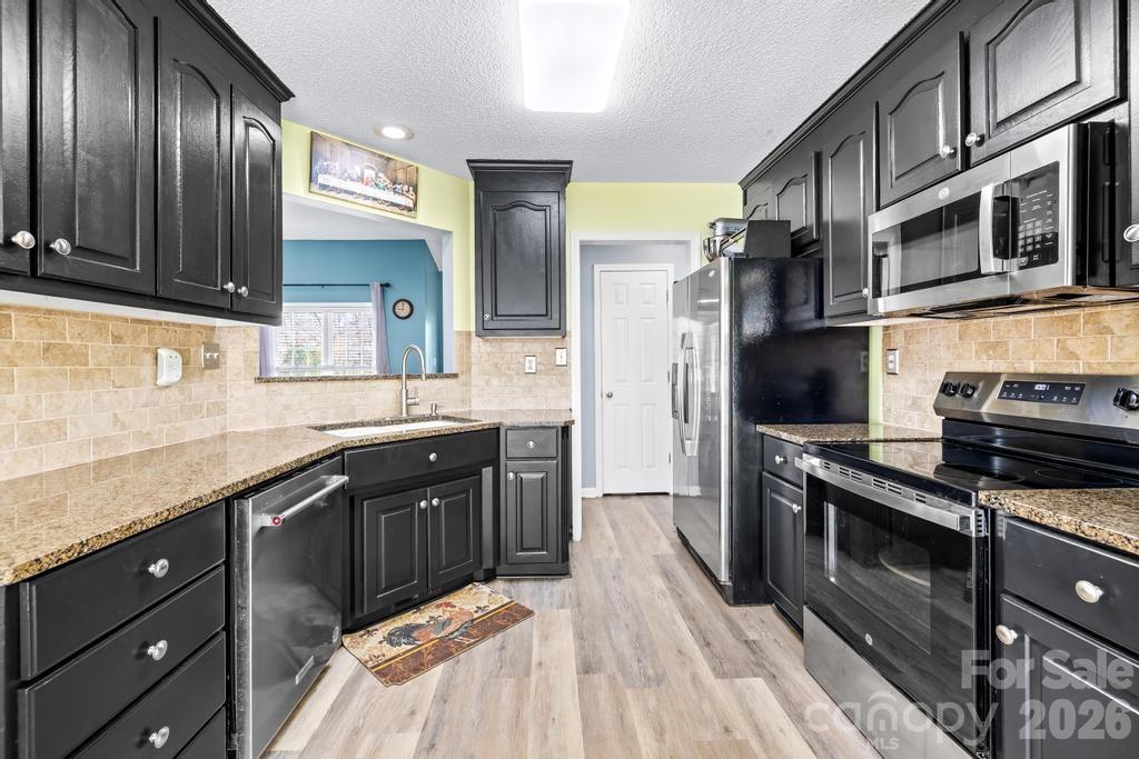 105 Laura Court — Cherryville
