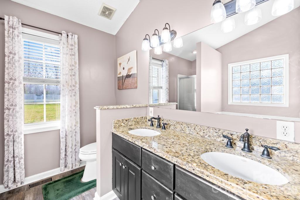 105 Laura Court — Cherryville