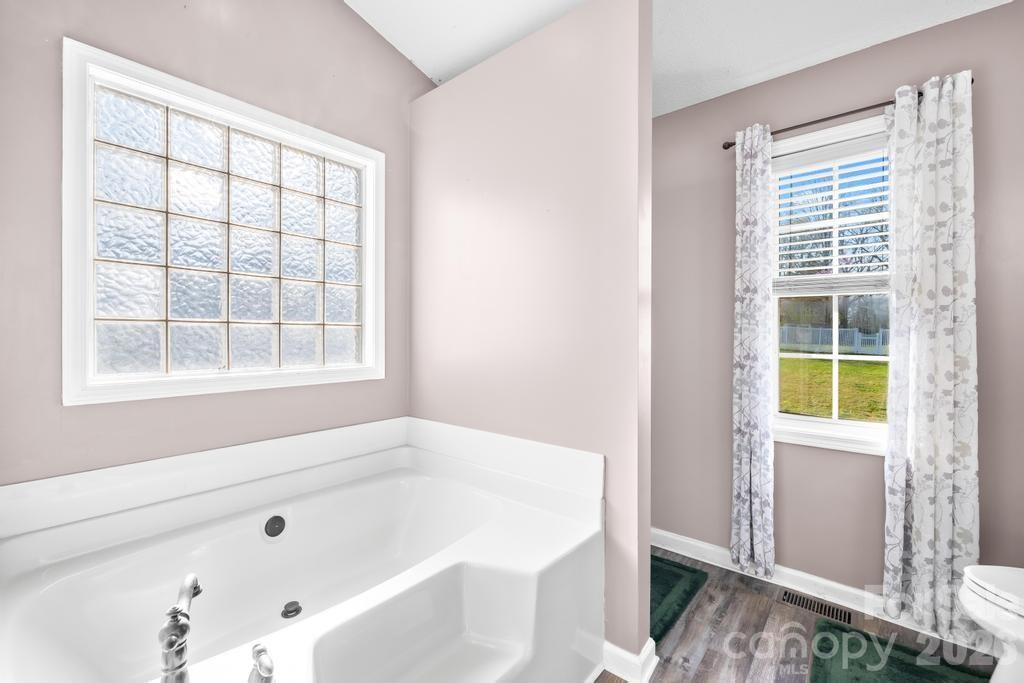105 Laura Court — Cherryville