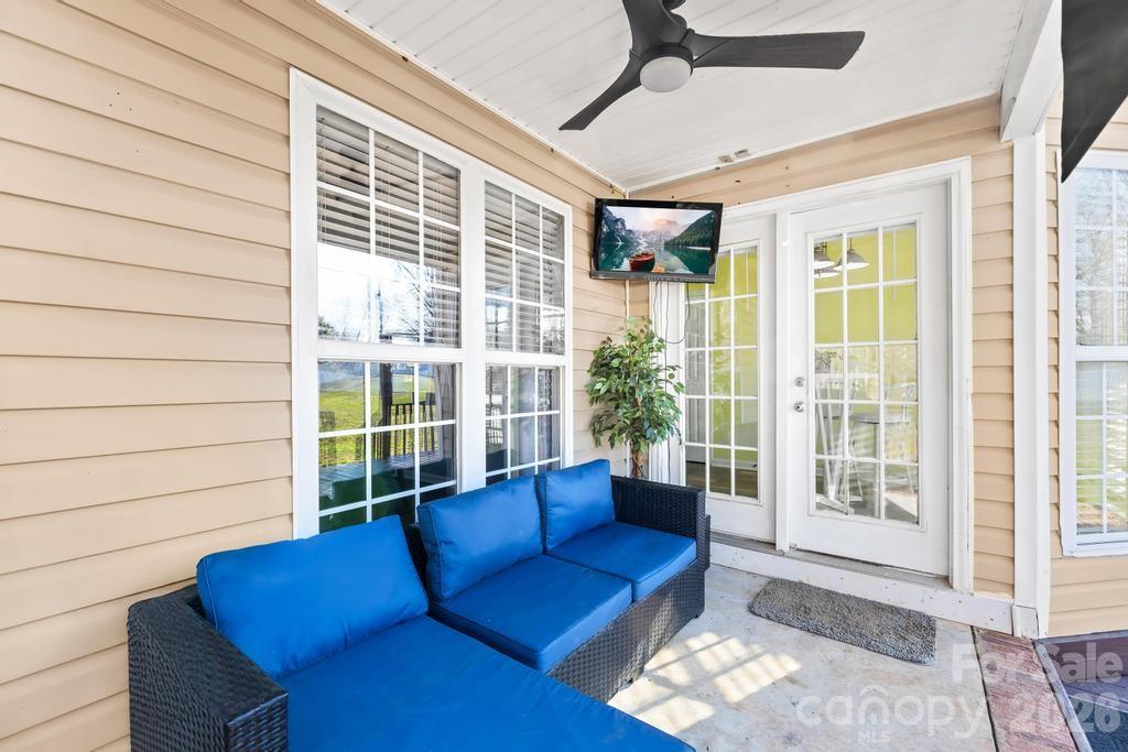 105 Laura Court — Cherryville