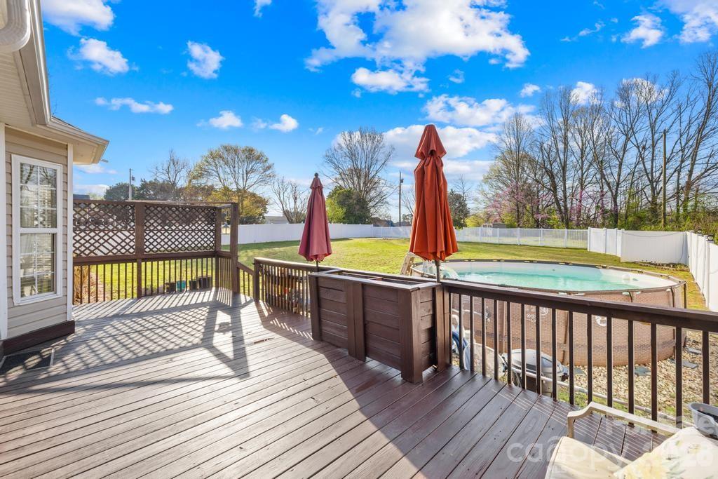 105 Laura Court — Cherryville