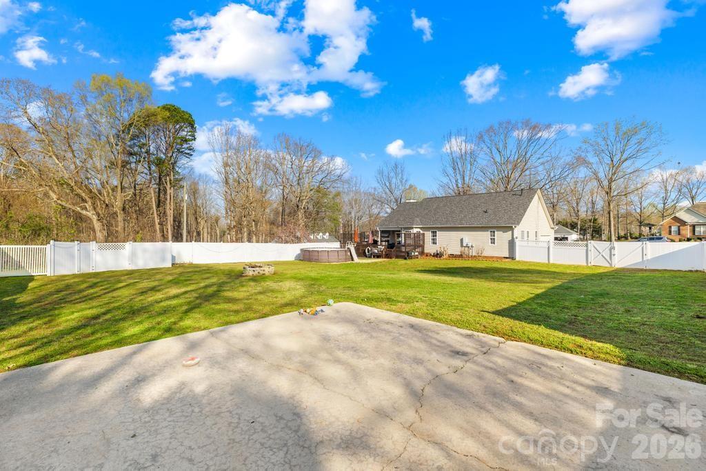 105 Laura Court — Cherryville