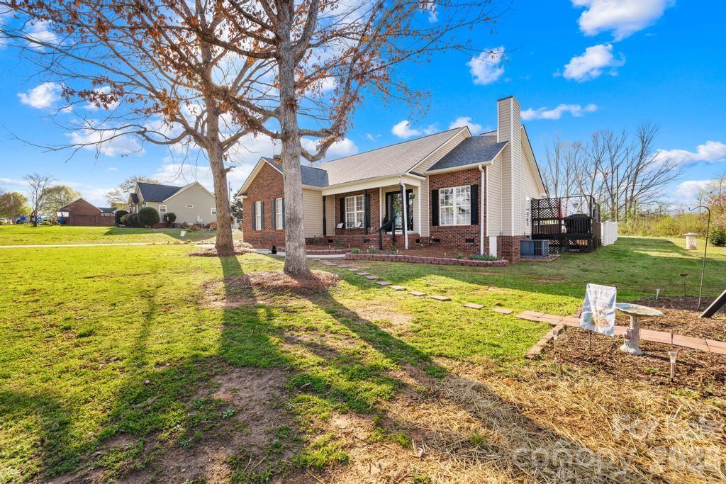 105 Laura Court — Cherryville