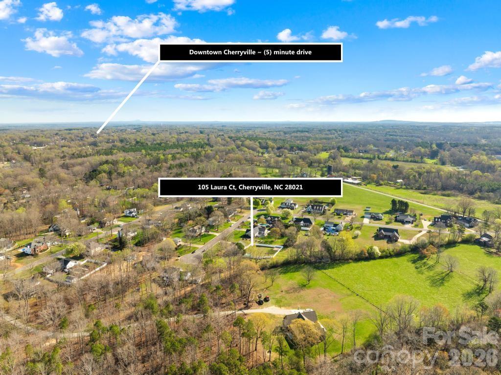 105 Laura Court — Cherryville