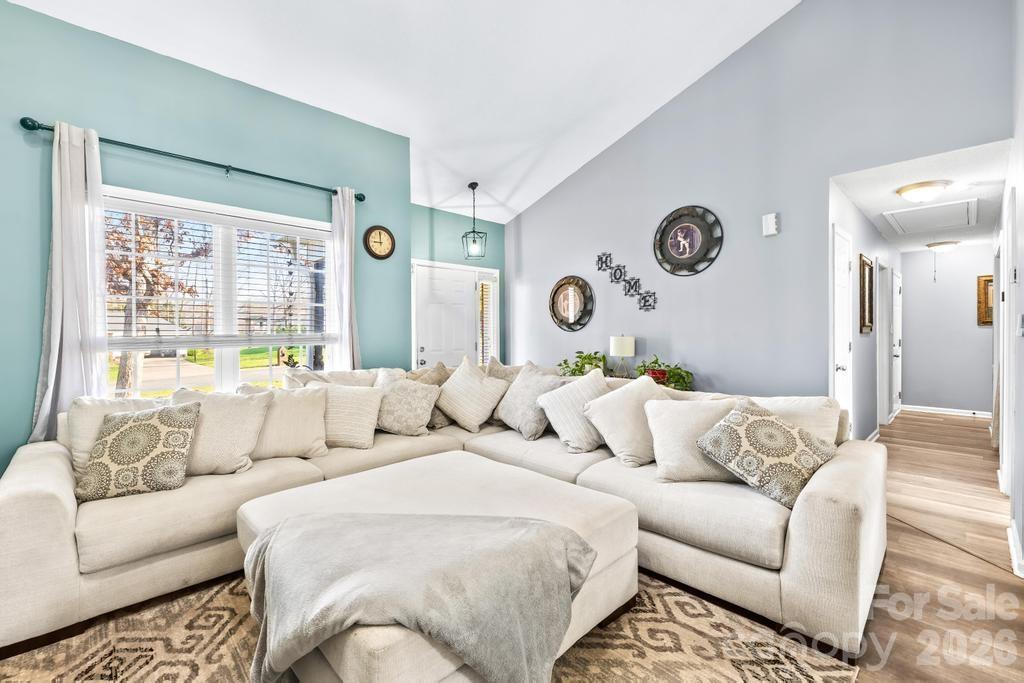 105 Laura Court — Cherryville