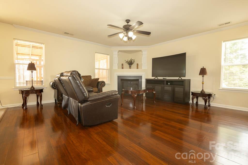 3733 Catawba Creek Drive — Gastonia
