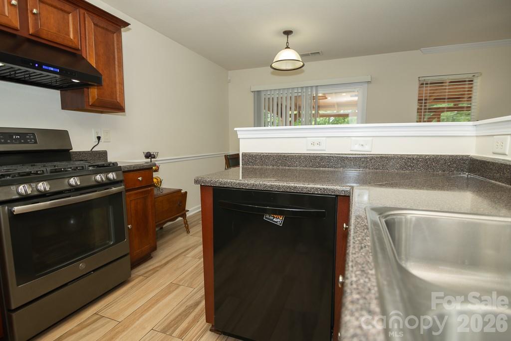 3733 Catawba Creek Drive — Gastonia