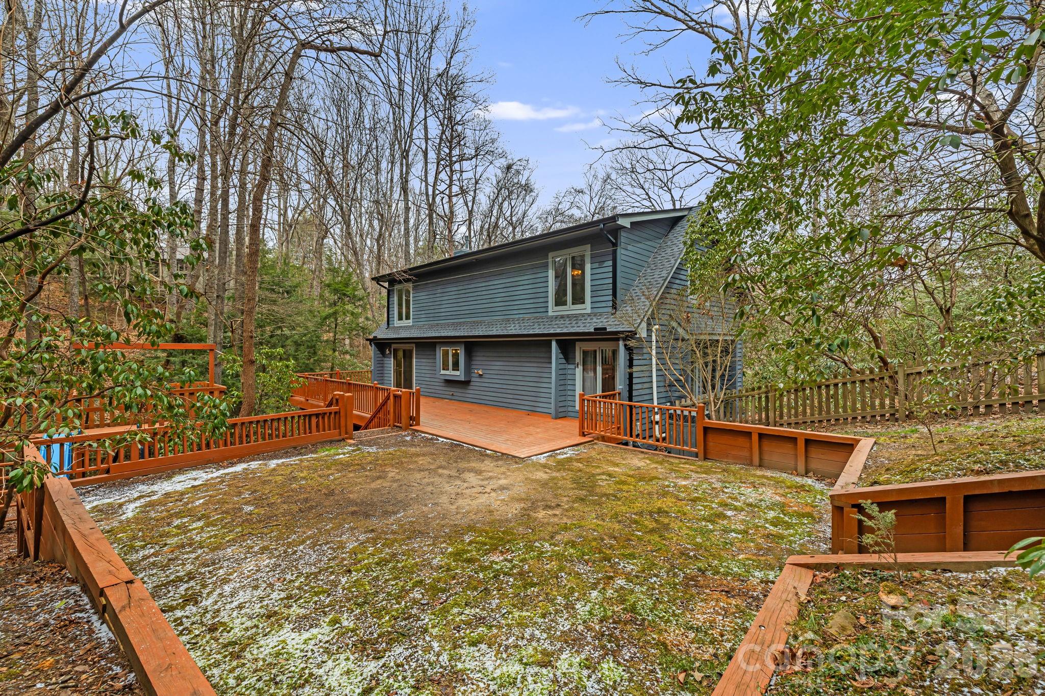 45 Windward Drive — Asheville