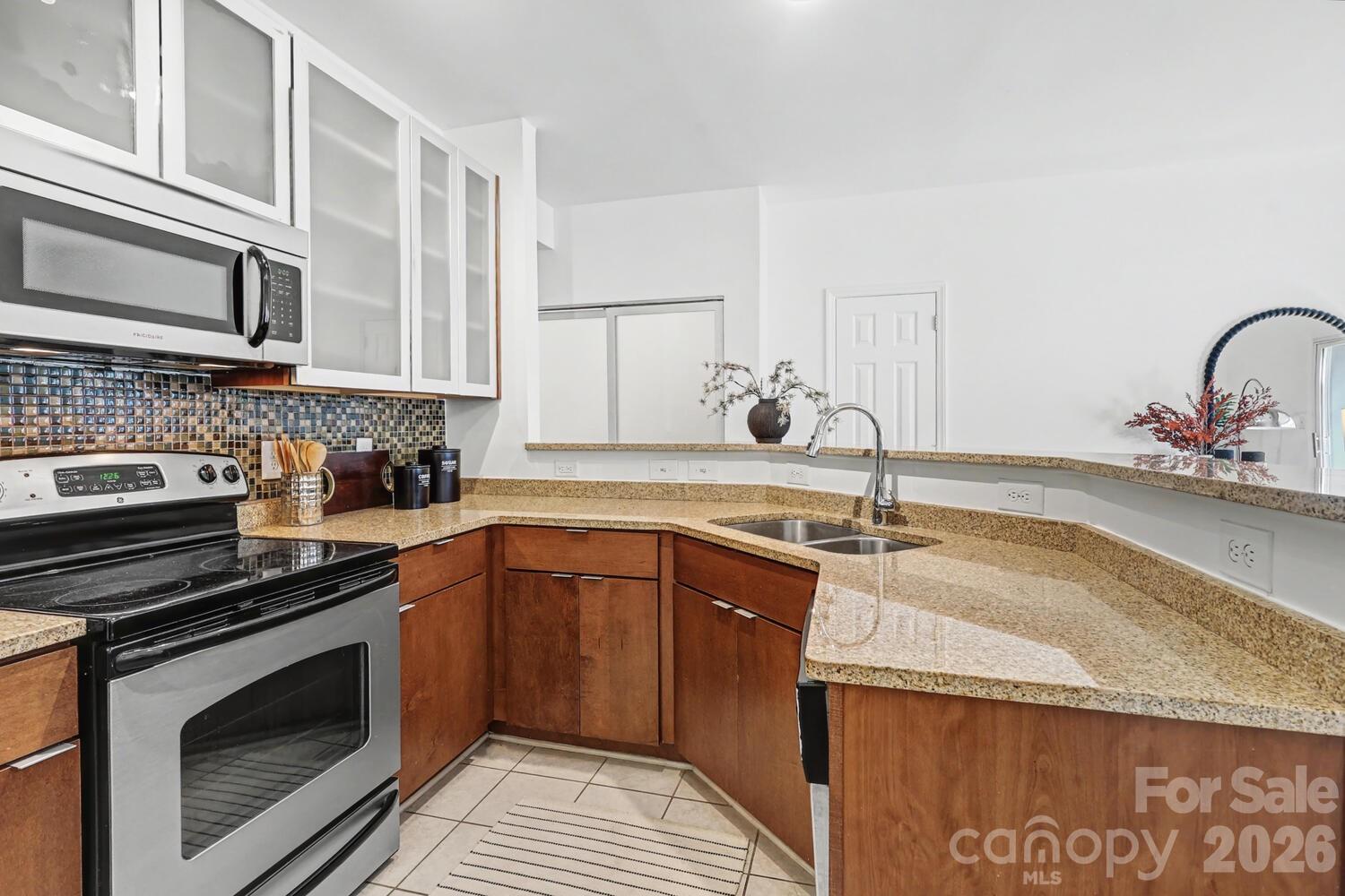 525 N Graham Street #3B — Charlotte