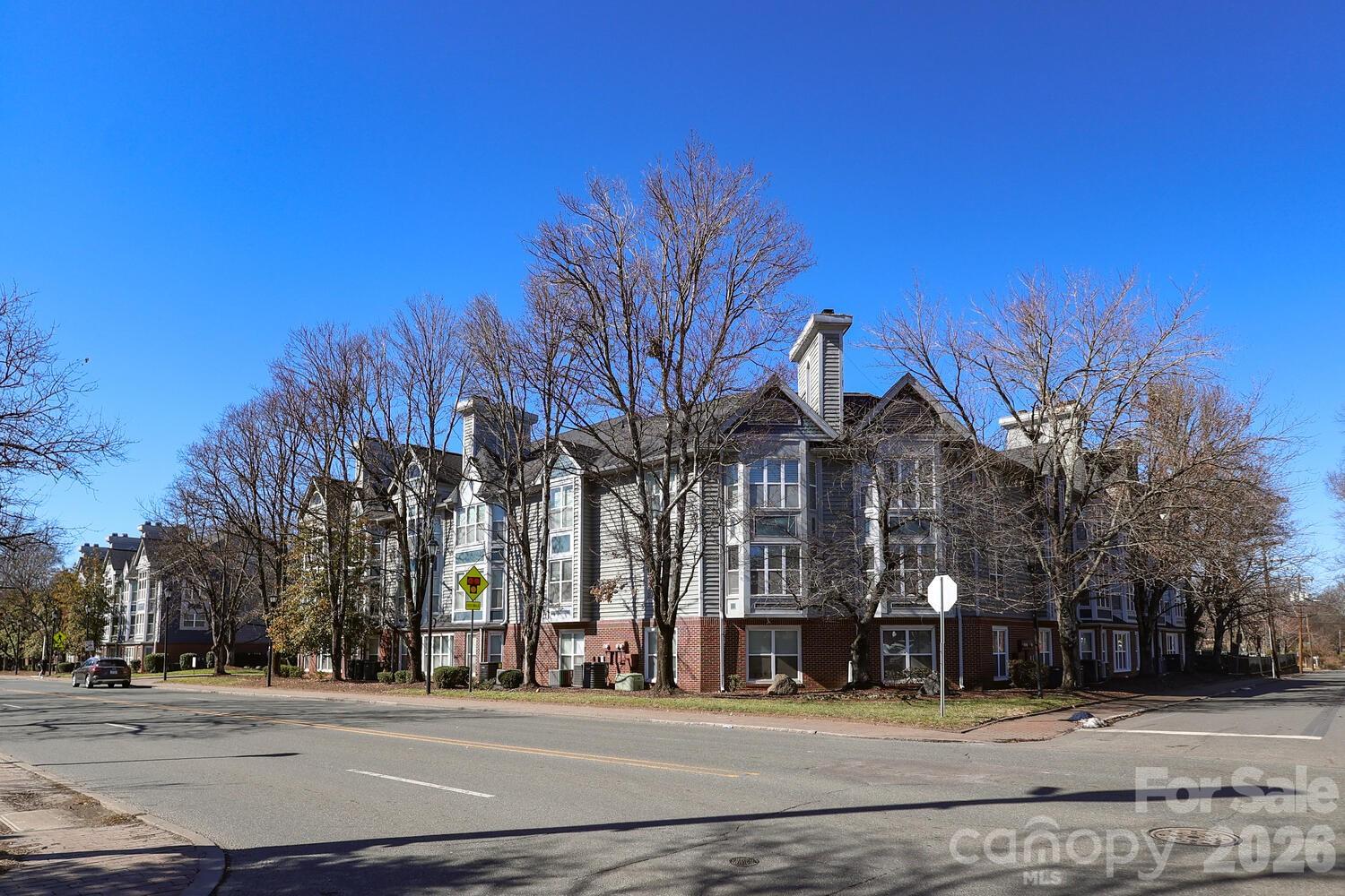 525 N Graham Street #3B — Charlotte