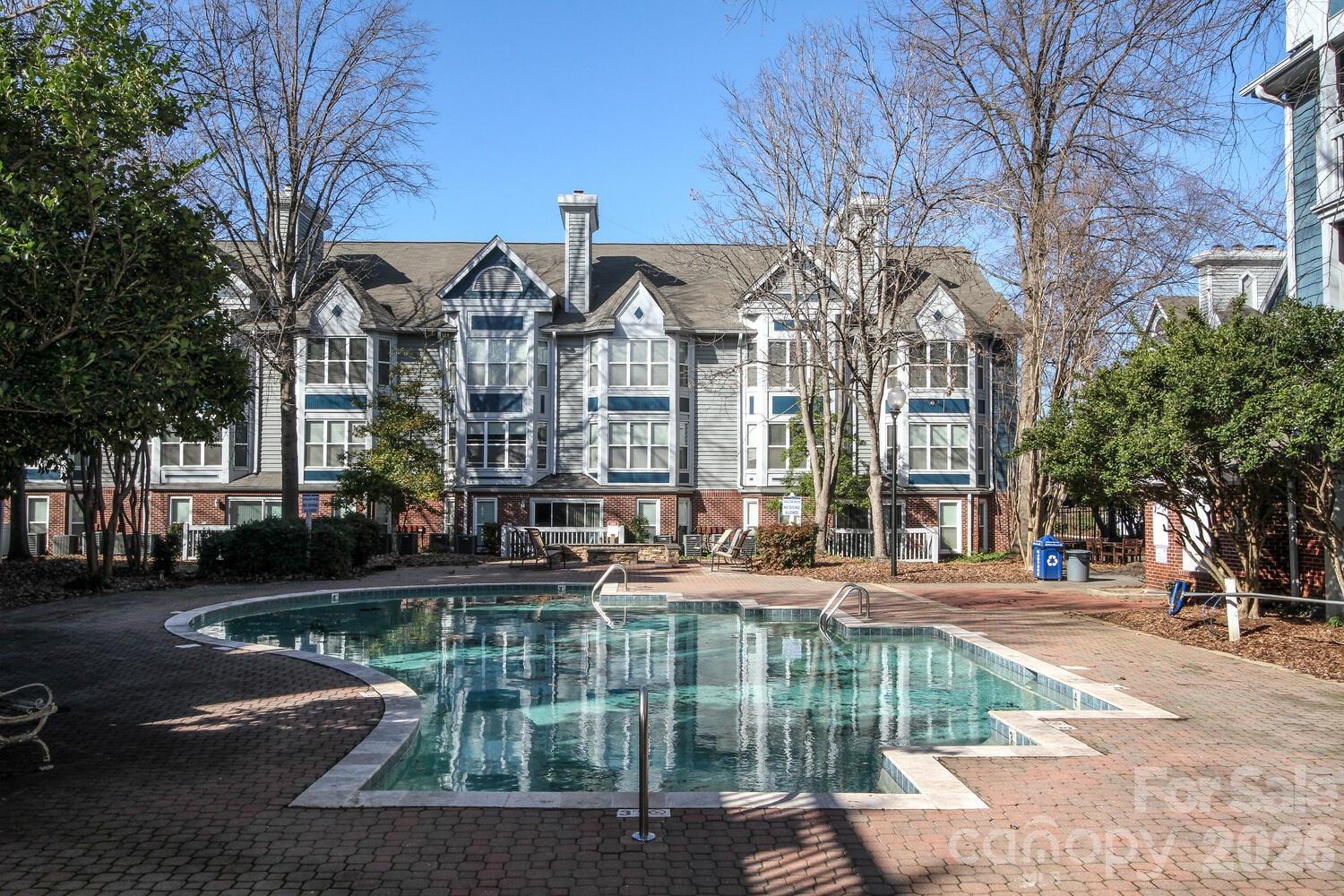 525 N Graham Street #3B — Charlotte