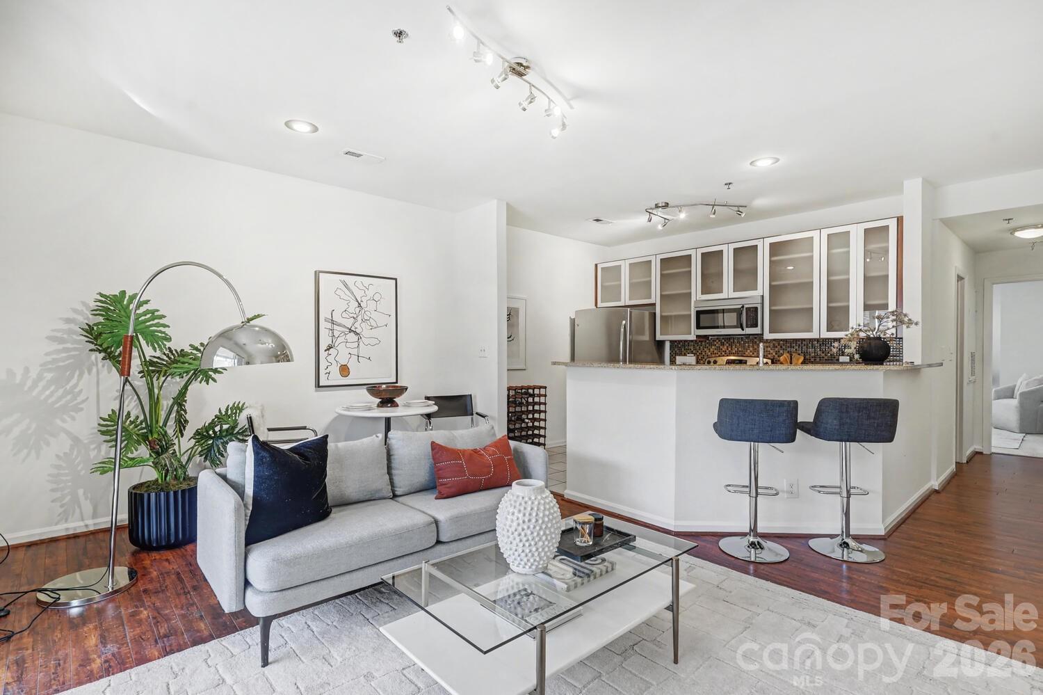 525 N Graham Street #3B — Charlotte