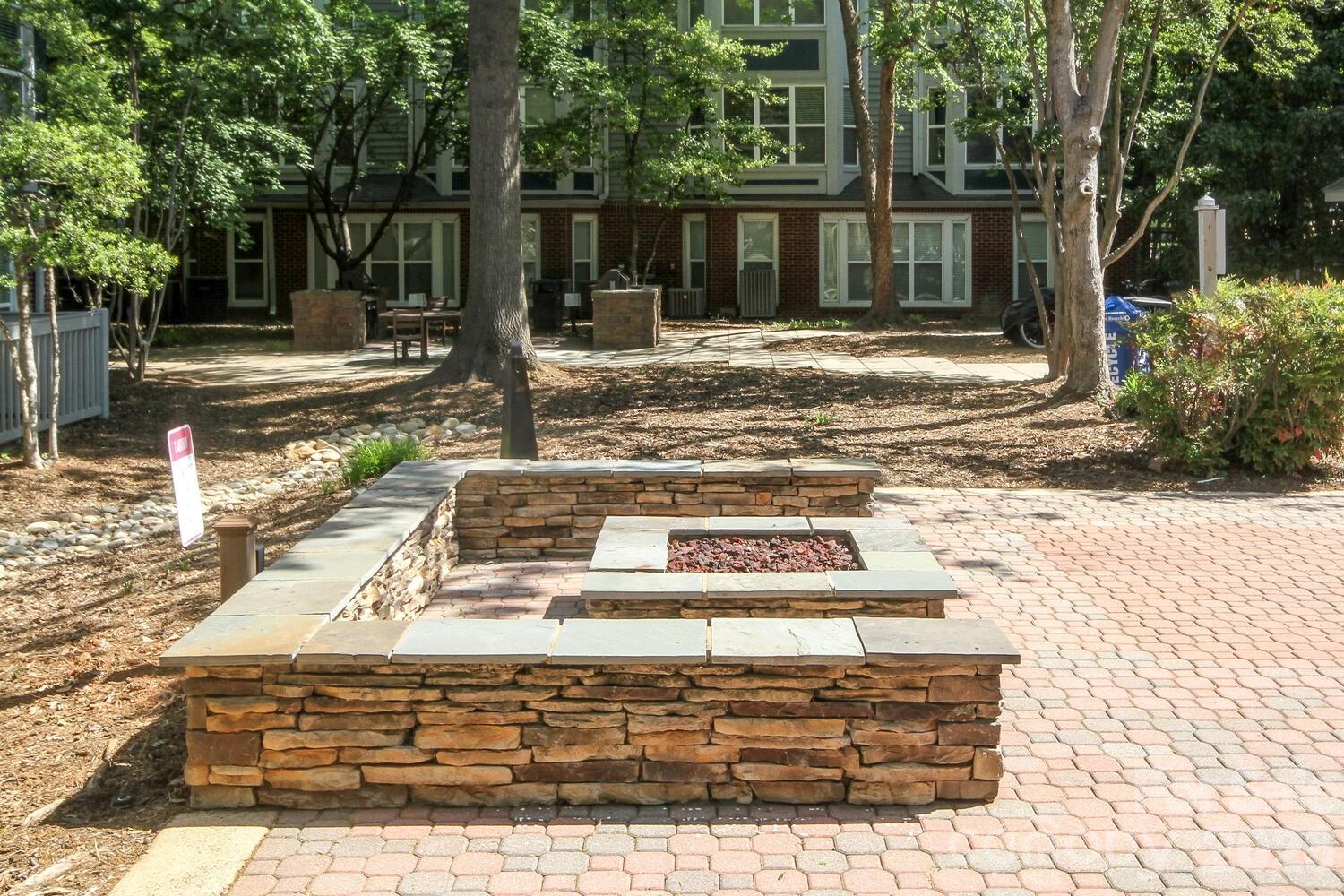 525 N Graham Street #3B — Charlotte