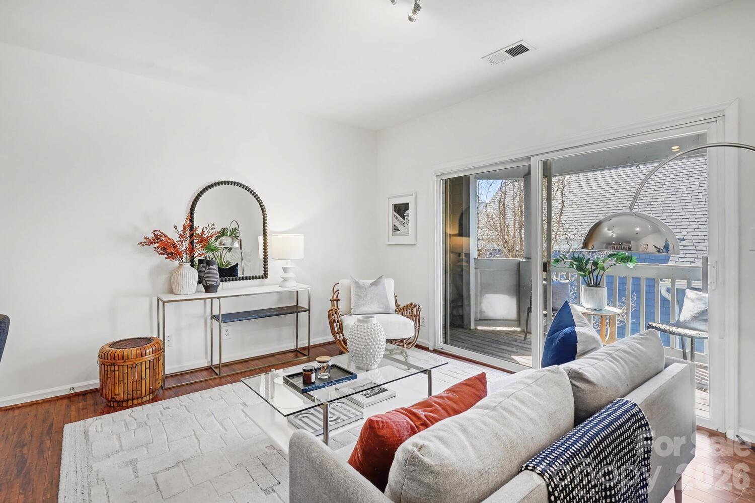 525 N Graham Street #3B — Charlotte