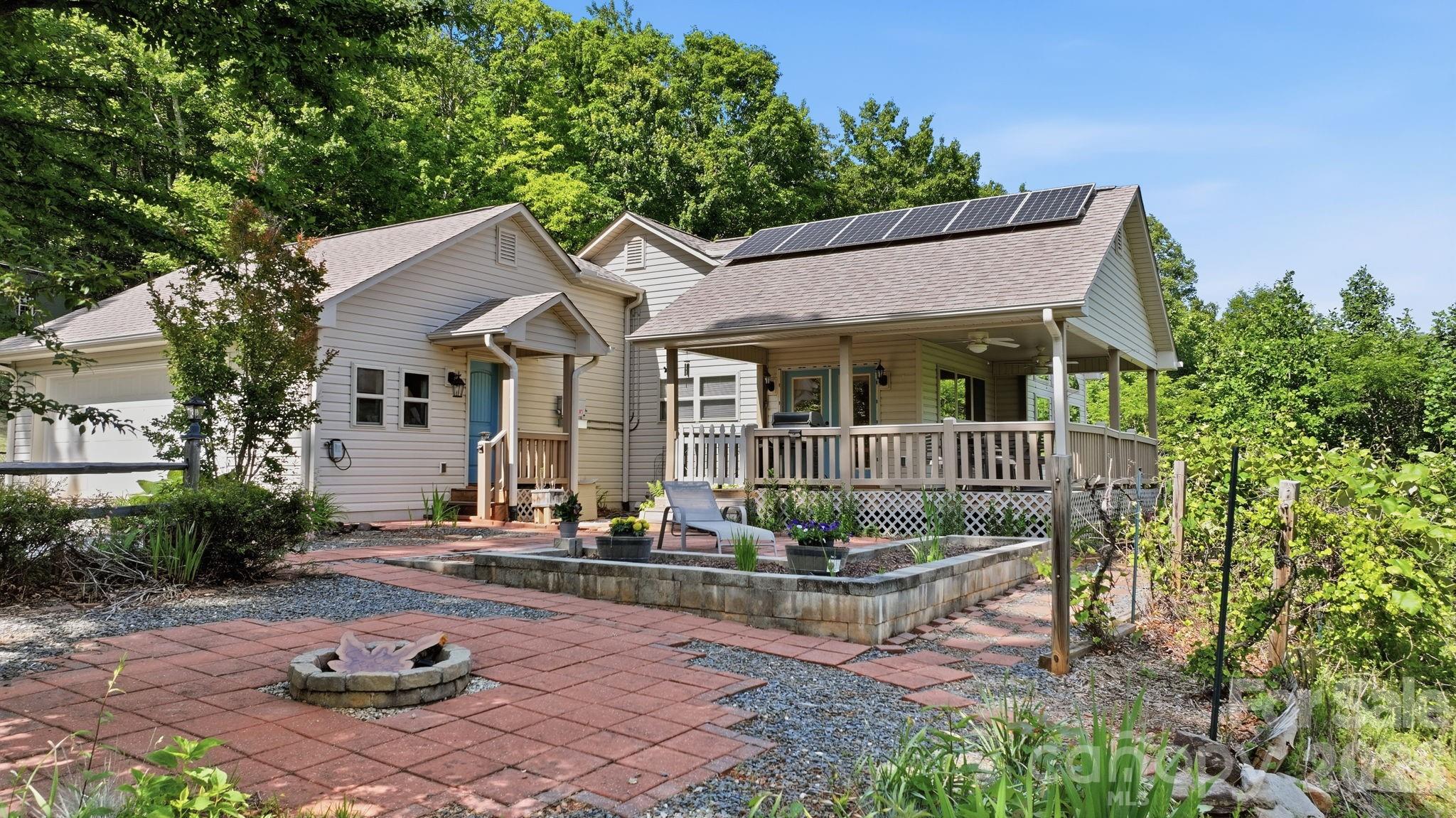 790 Moonlight Trail — Bryson City