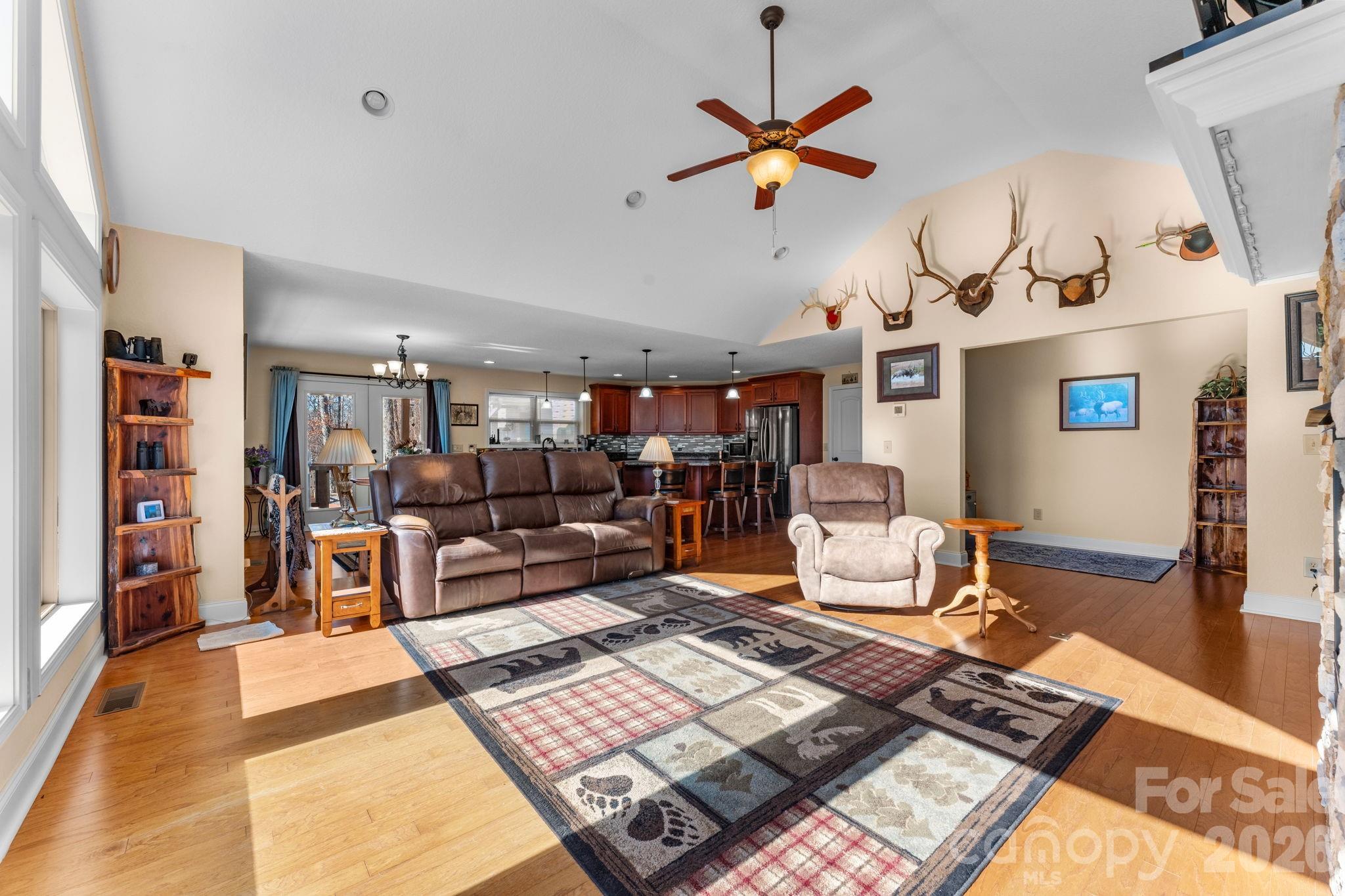 790 Moonlight Trail — Bryson City