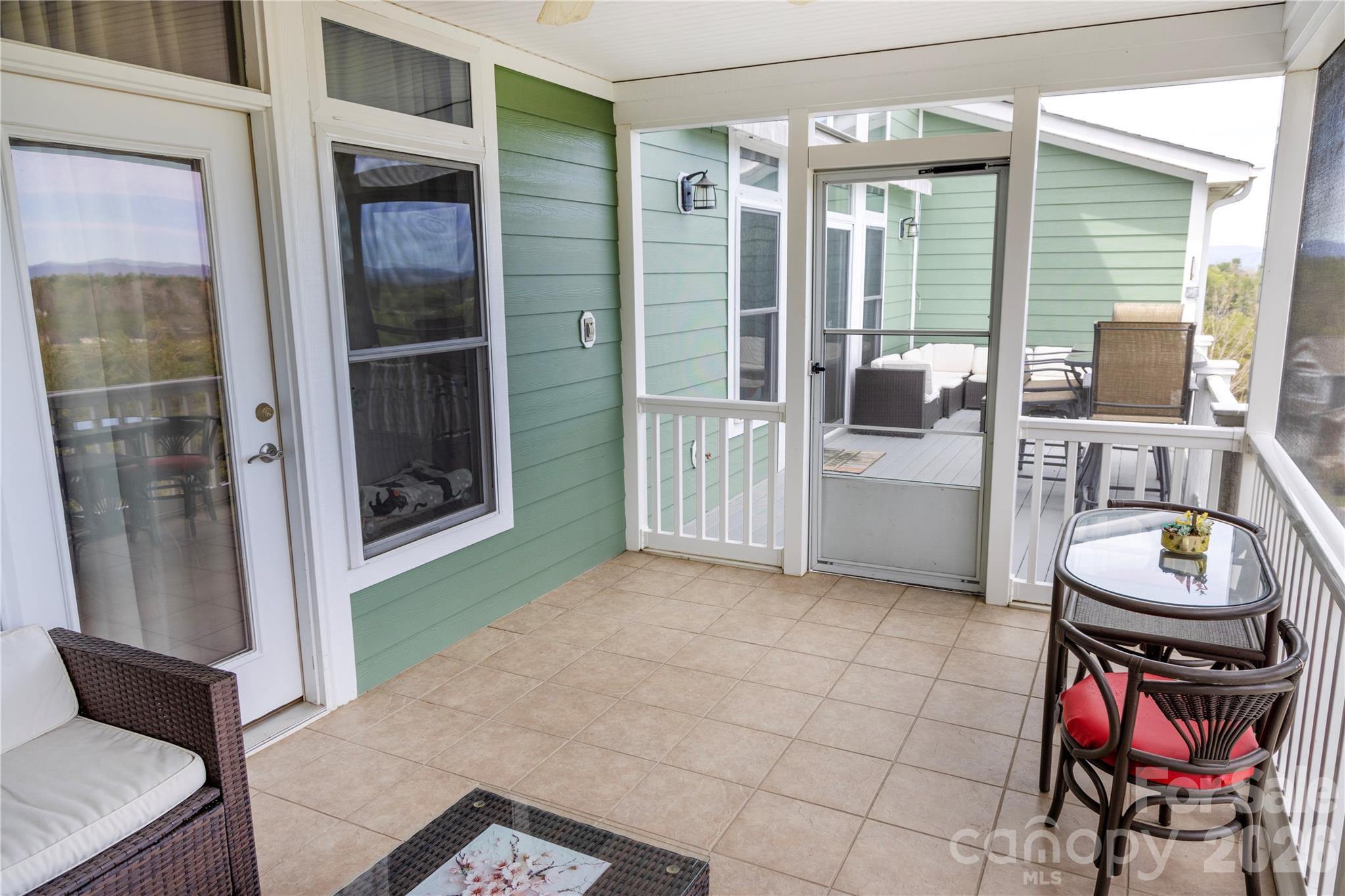 5 Gemini Heights — Weaverville
