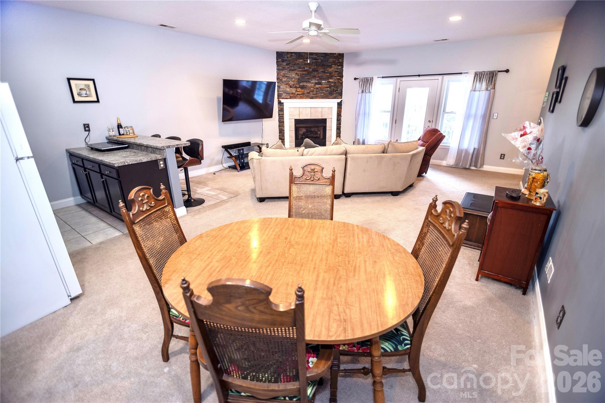 5 Gemini Heights — Weaverville