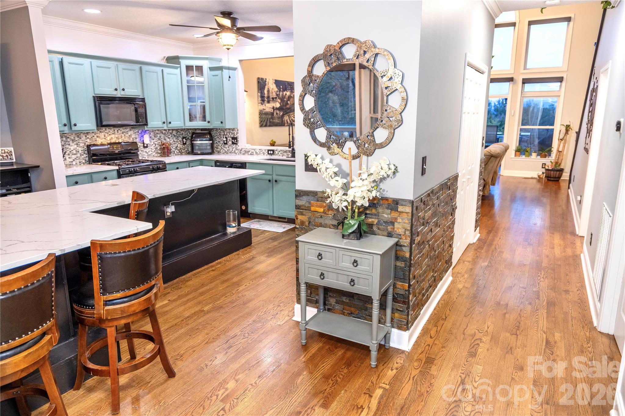 5 Gemini Heights — Weaverville