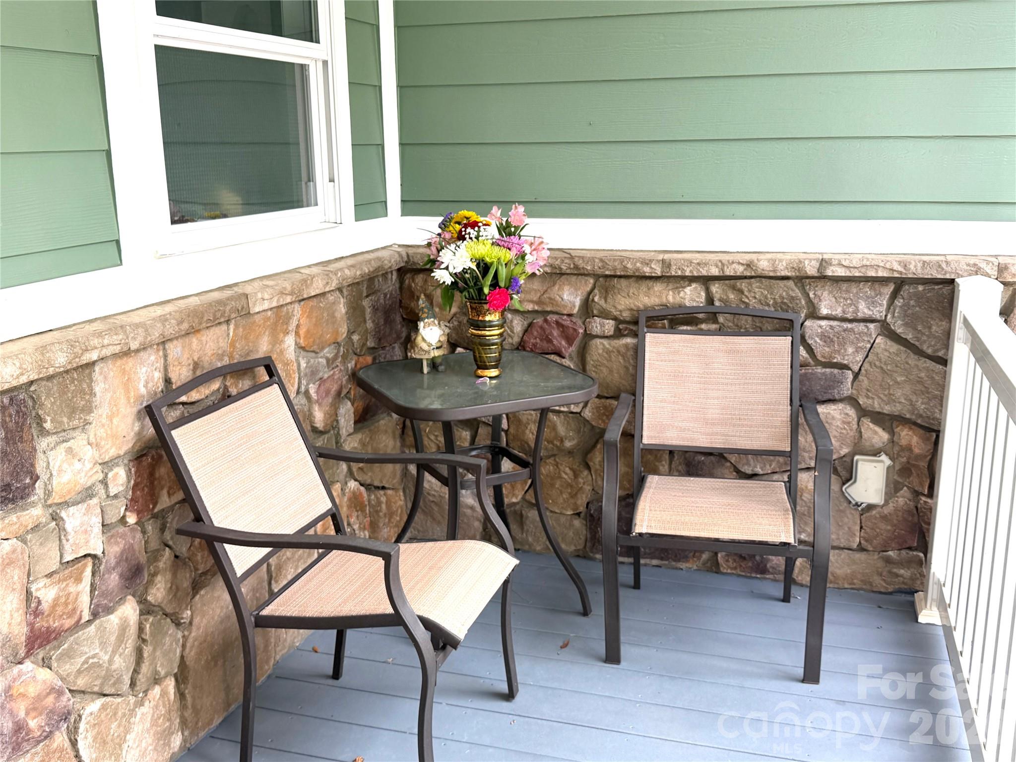 5 Gemini Heights — Weaverville