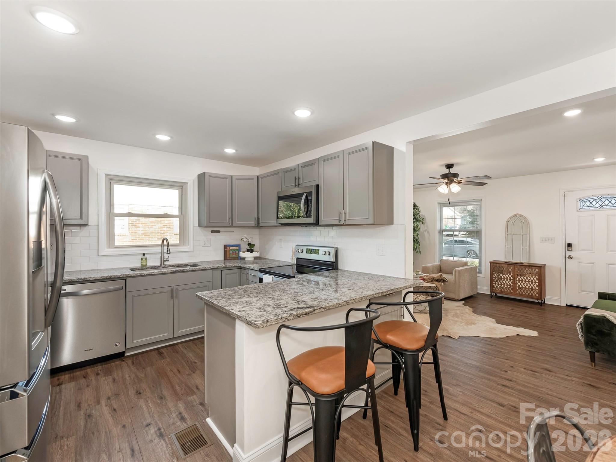 4014 Fieldcrest Road — Charlotte