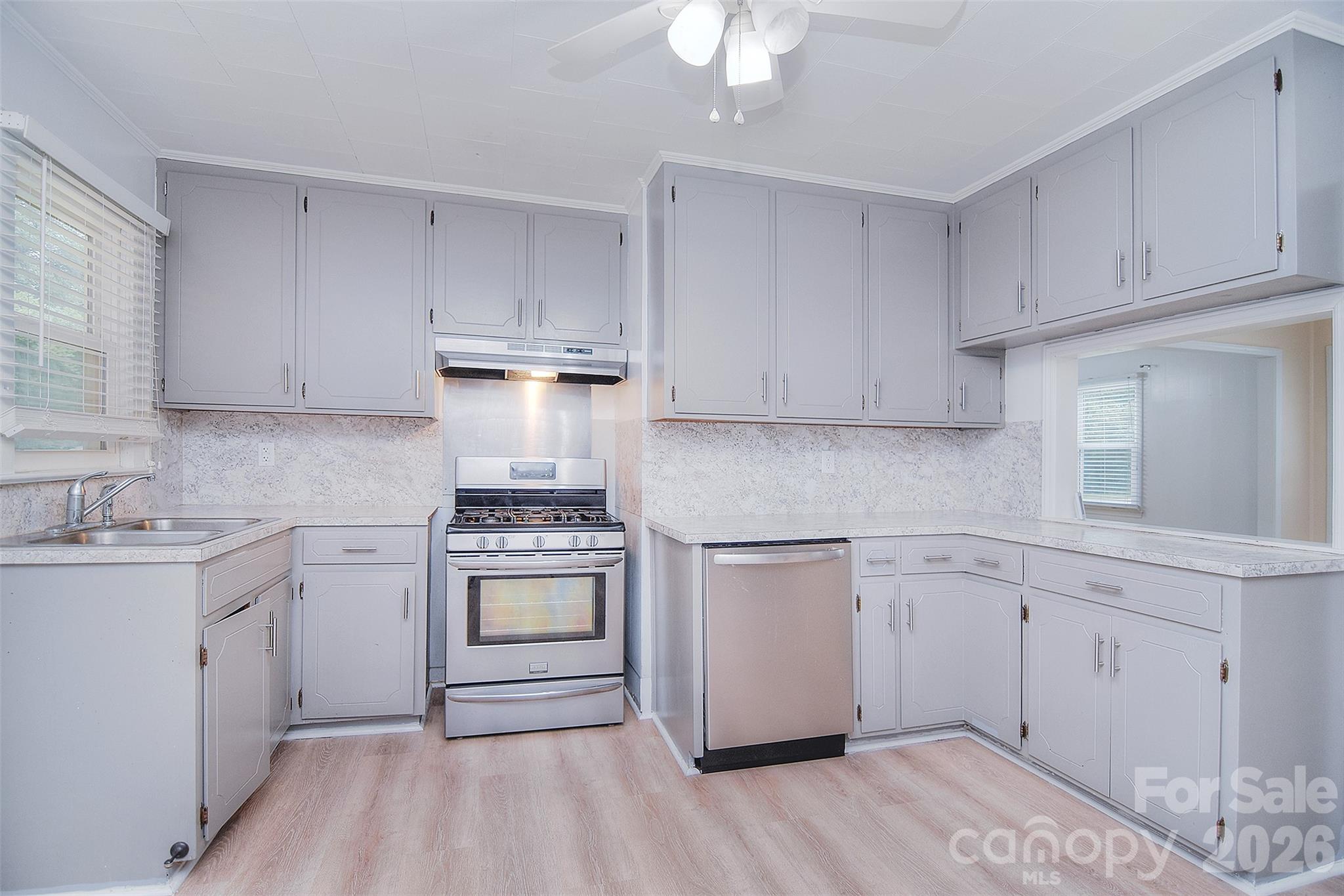 135 Oak Grove Road — Statesville