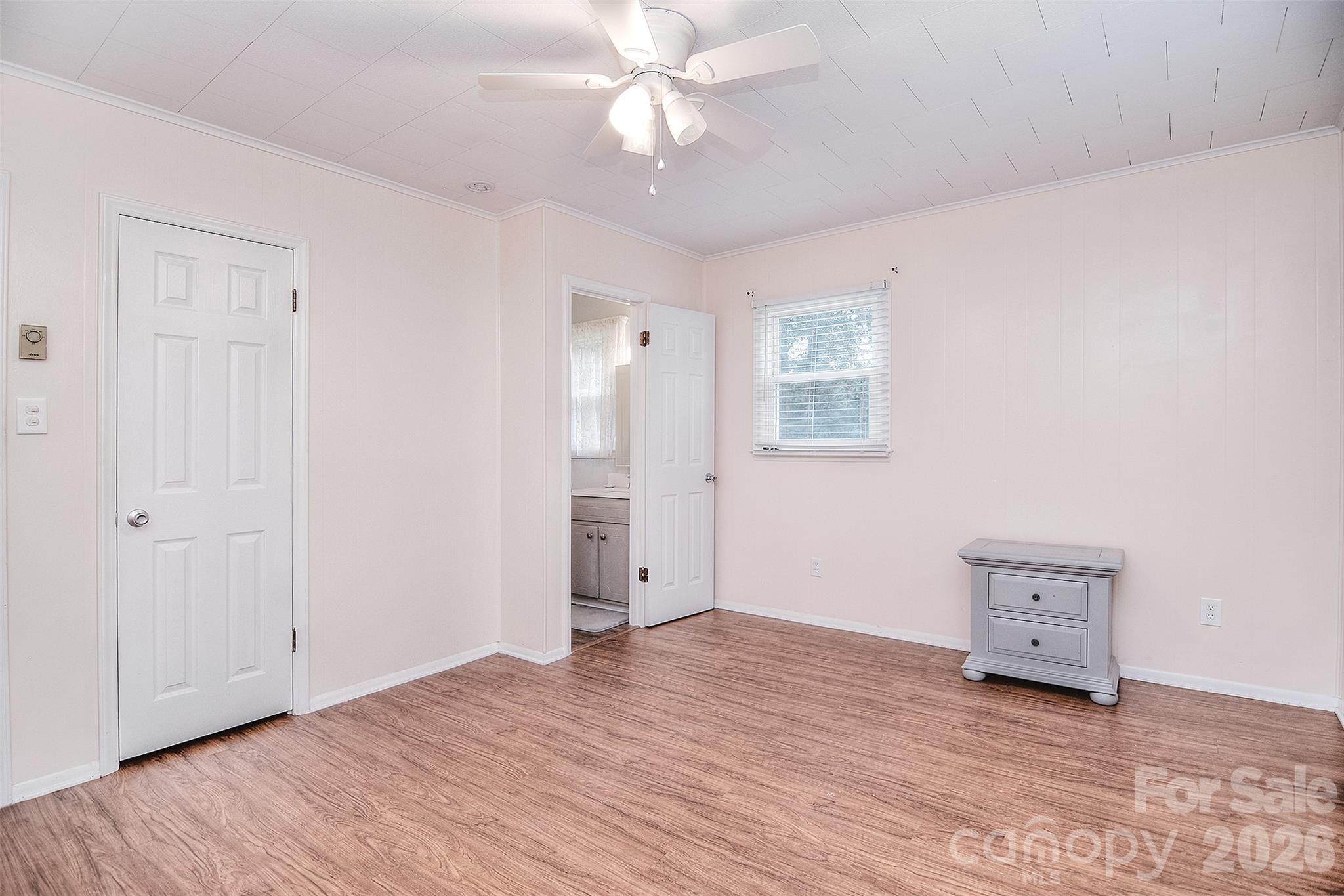 135 Oak Grove Road — Statesville