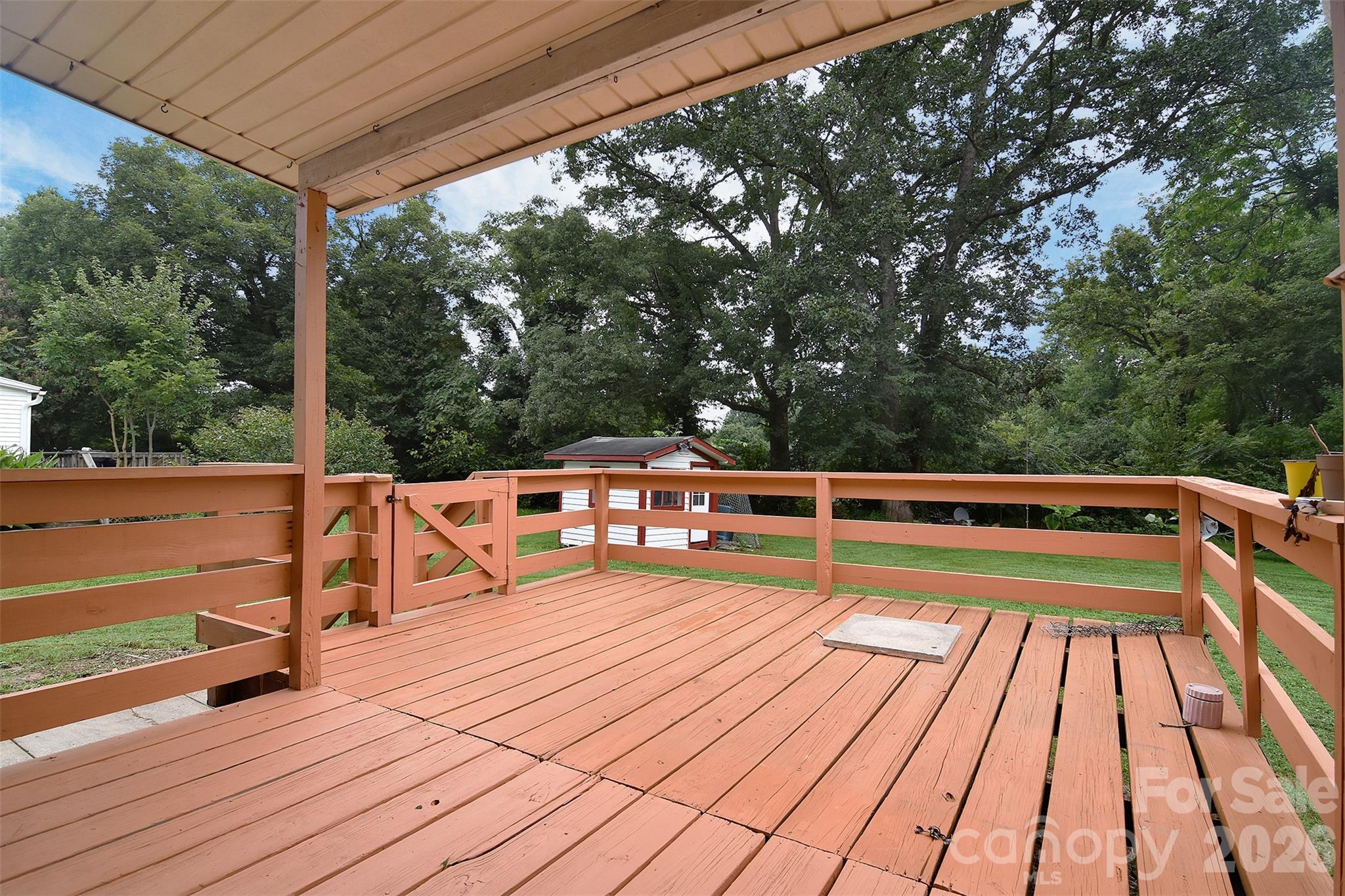 135 Oak Grove Road — Statesville