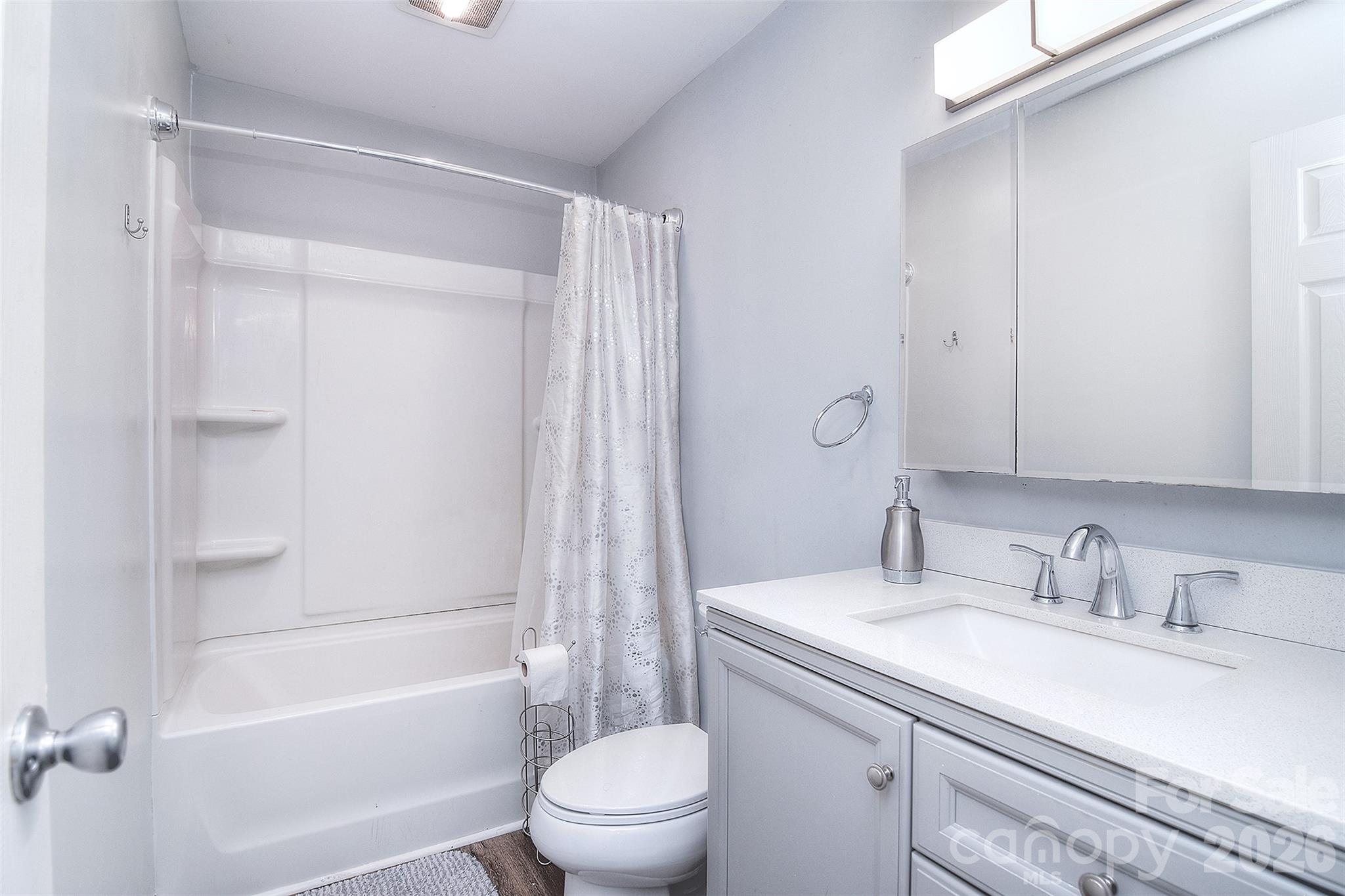 135 Oak Grove Road — Statesville