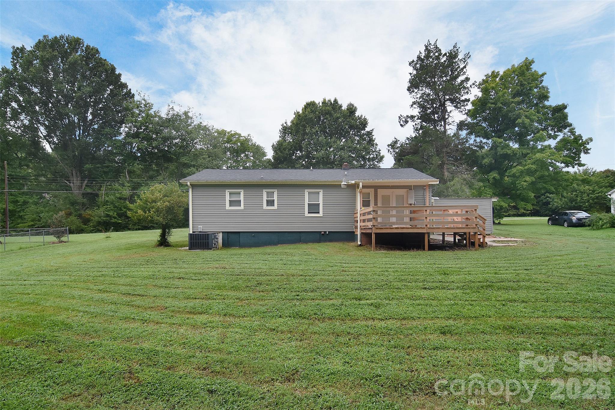 135 Oak Grove Road — Statesville