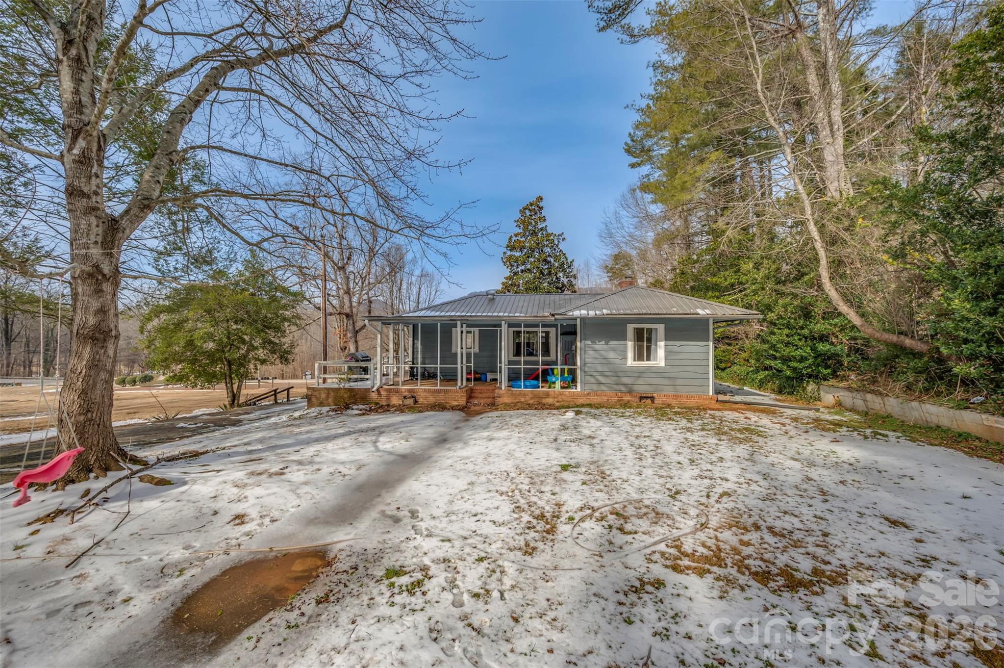 1685 Lynn Road — Columbus